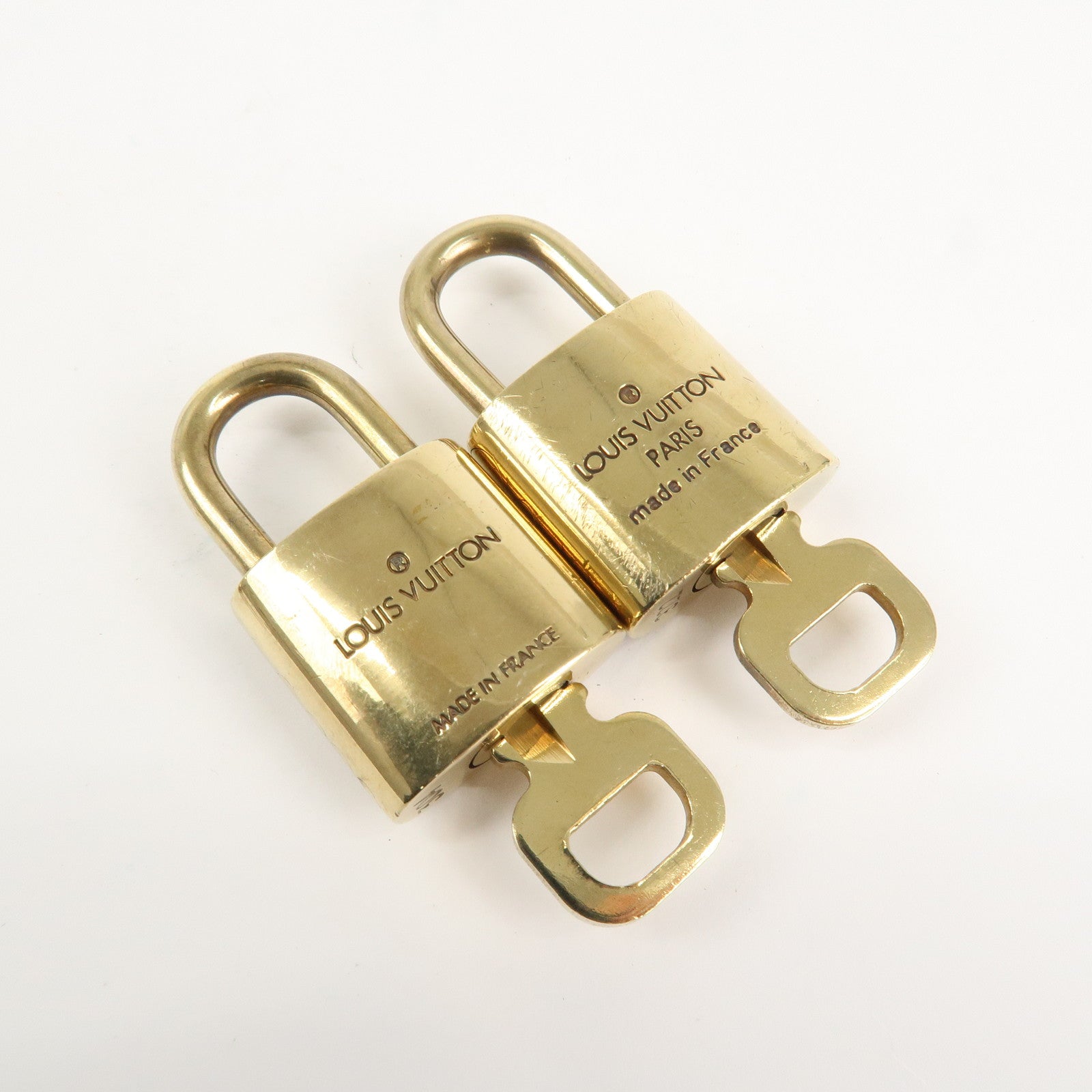 Louis Vuitton Set of 10 Lock & Key Cadena Key Lock Metal Gold Used