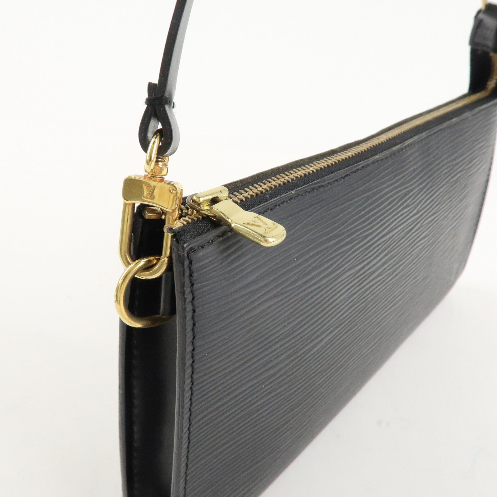 Louis Vuitton Epi Pochette Accessoires Pouch Noir Black M52942 Used