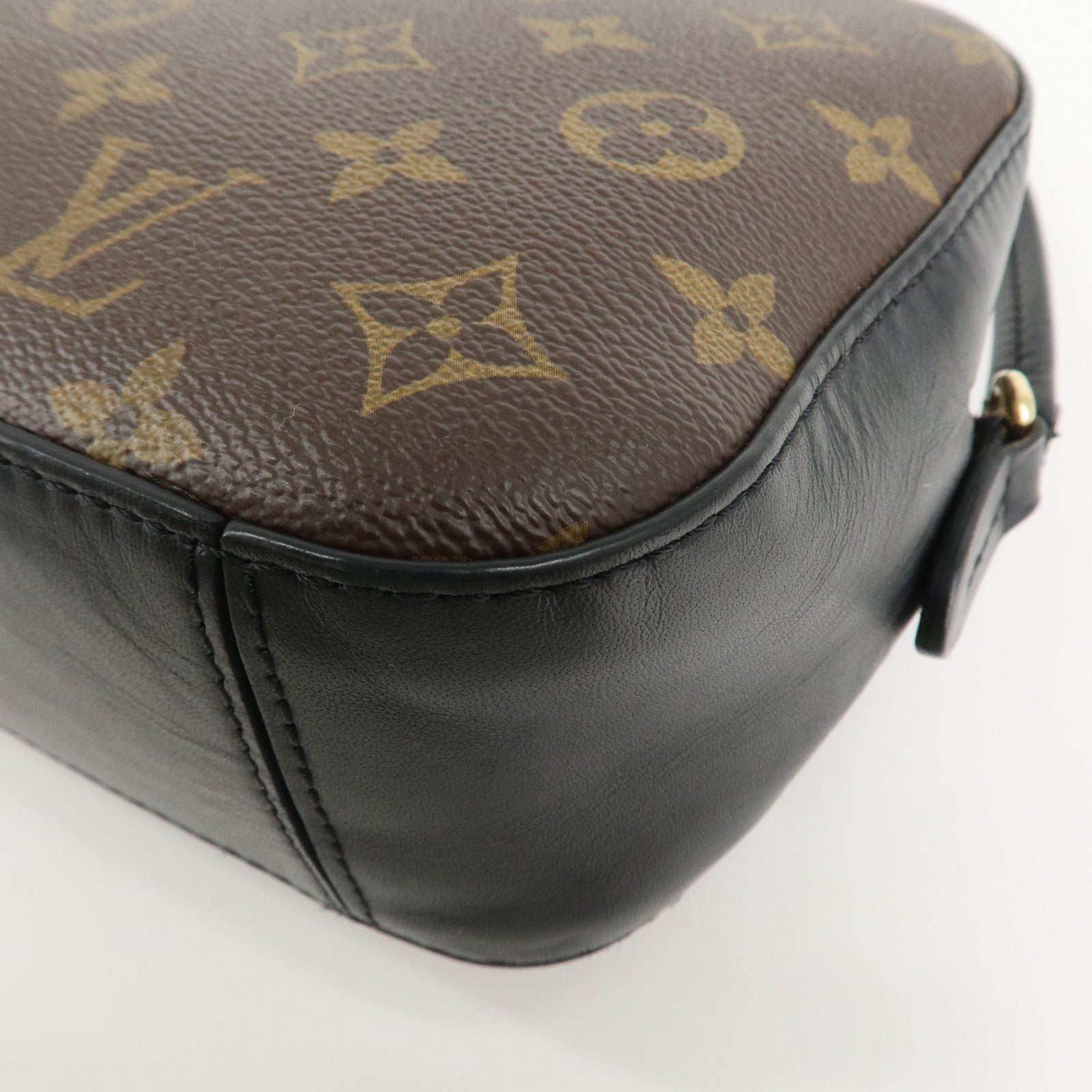 Louis Vuitton Monogram Saintonge Shoulder Bag Brown M43555