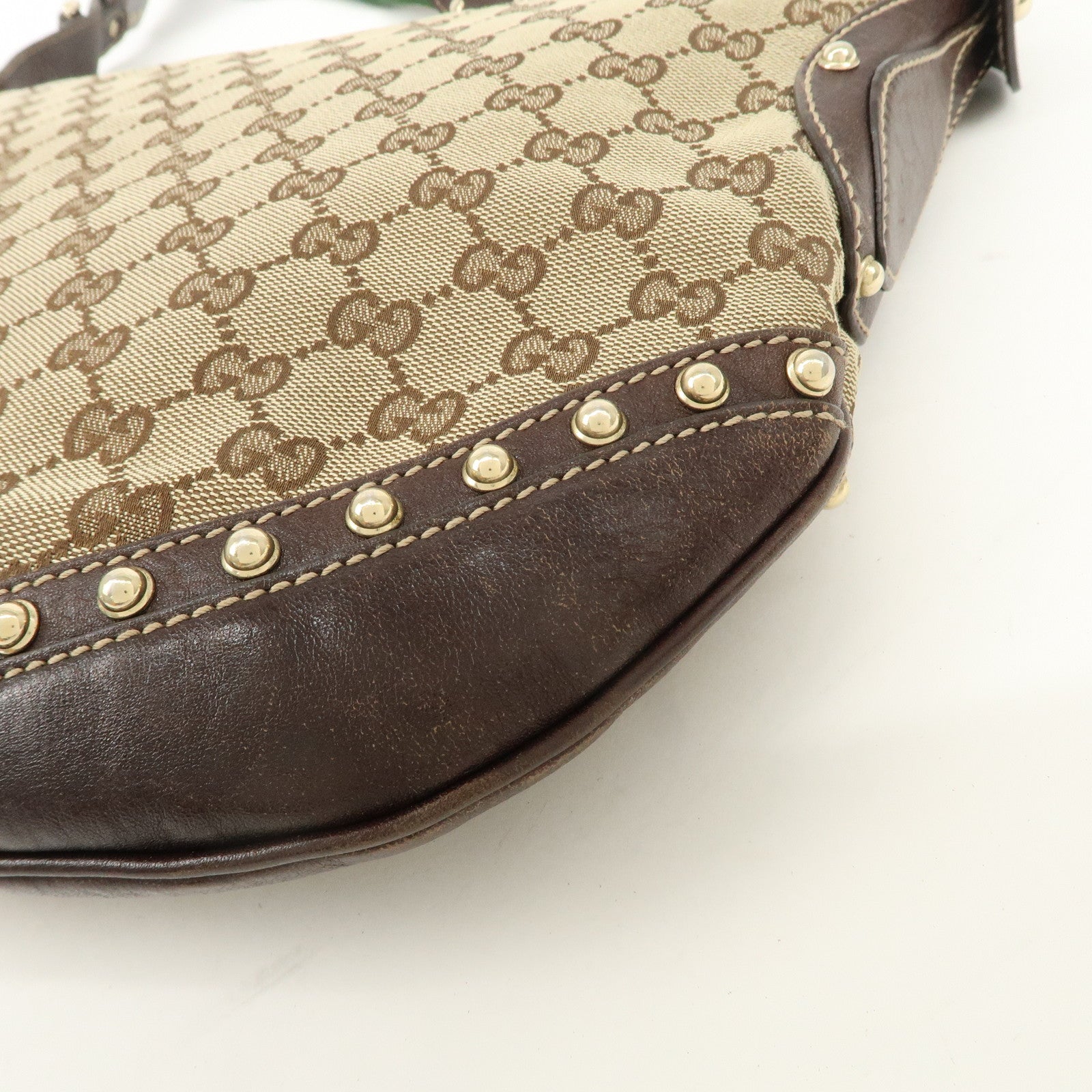 GUCCI Sherry GG Canvas Leather Studded Shoulder Bag 153691