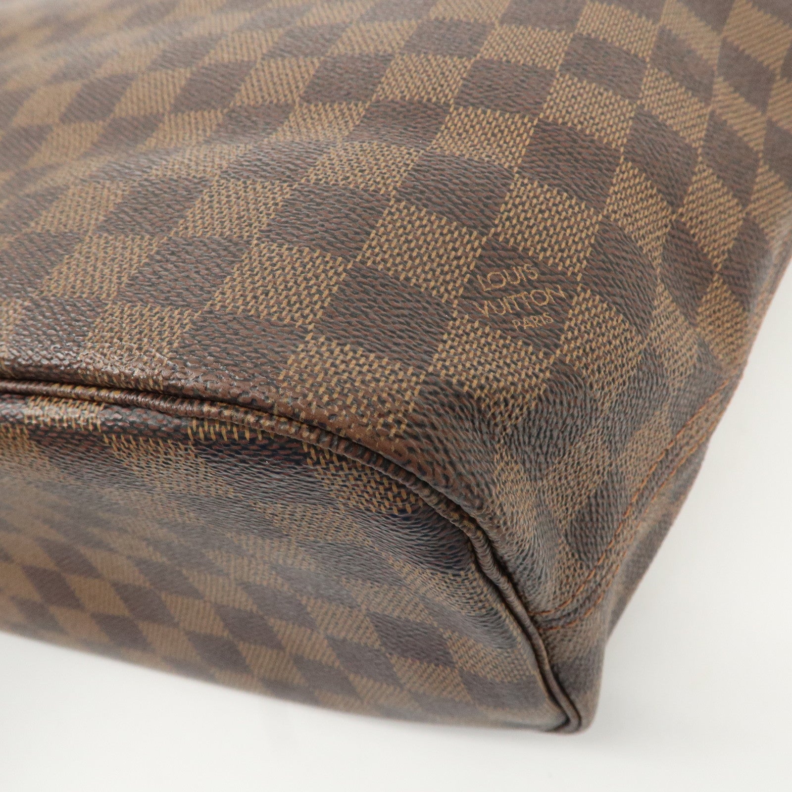 Louis Vuitton Damier Neverfull MM Tote Bag N51105