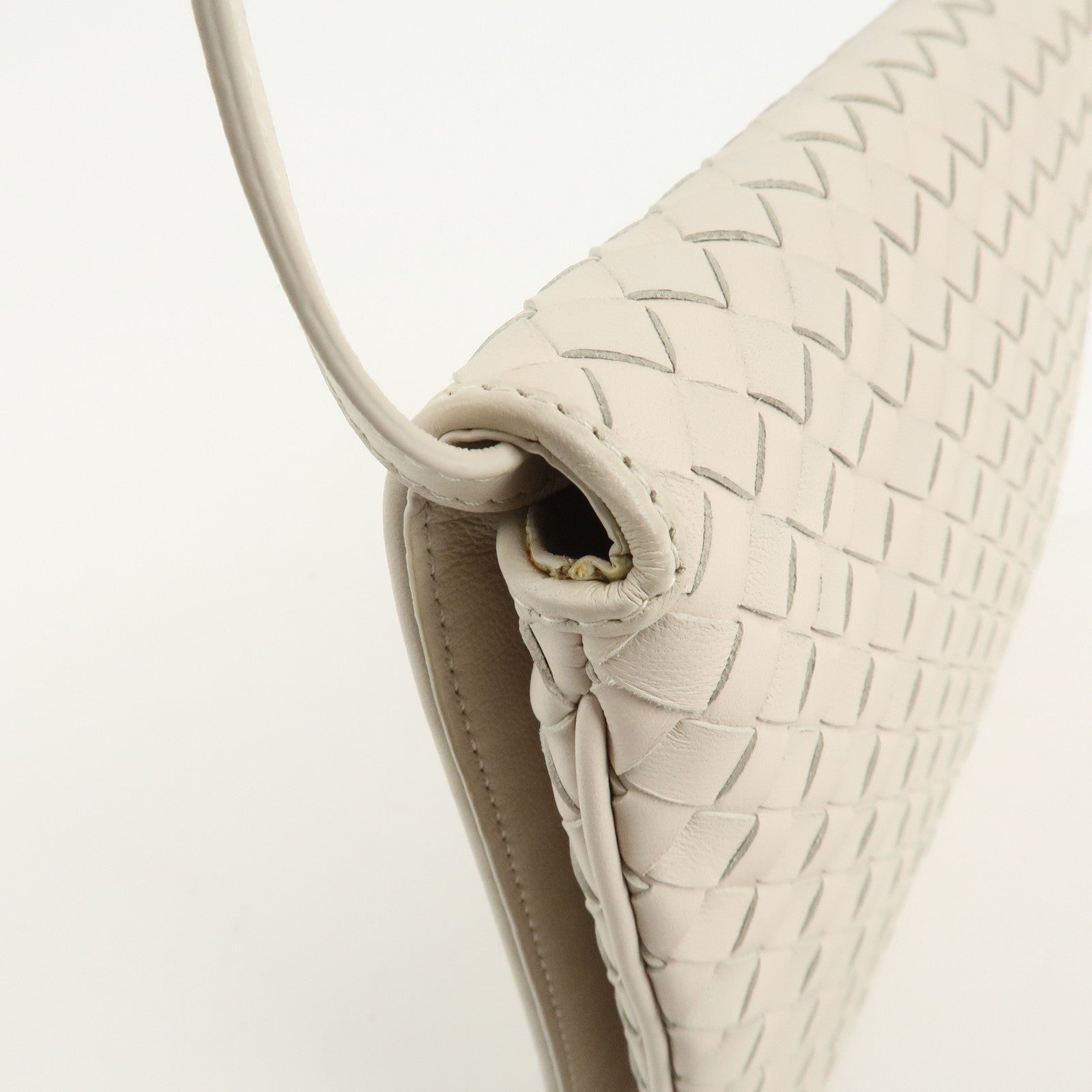 BOTTEGA VENETA Intrecciato Leather Shoulder Bag Ivory