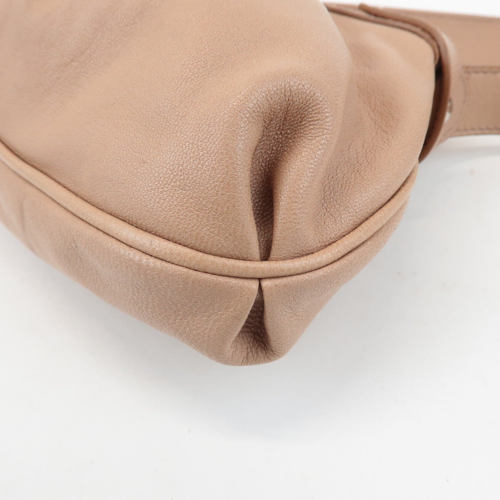 Ferragamo Gancini Leather Shoulder Bag Beige Silver Hardware Used