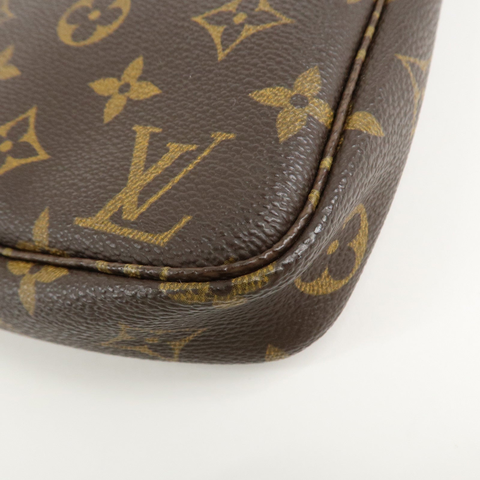 Louis Vuitton Monogram Pochette Accessoires Pouch M51980