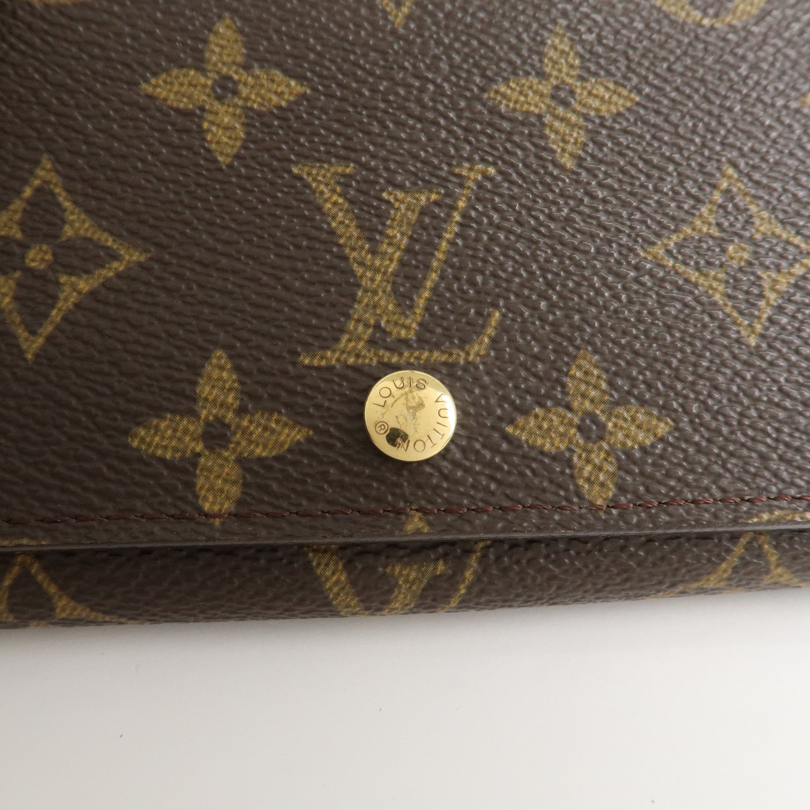 Louis Vuitton Monogram Porte Monnaie Billets Tresor Wallet M61730