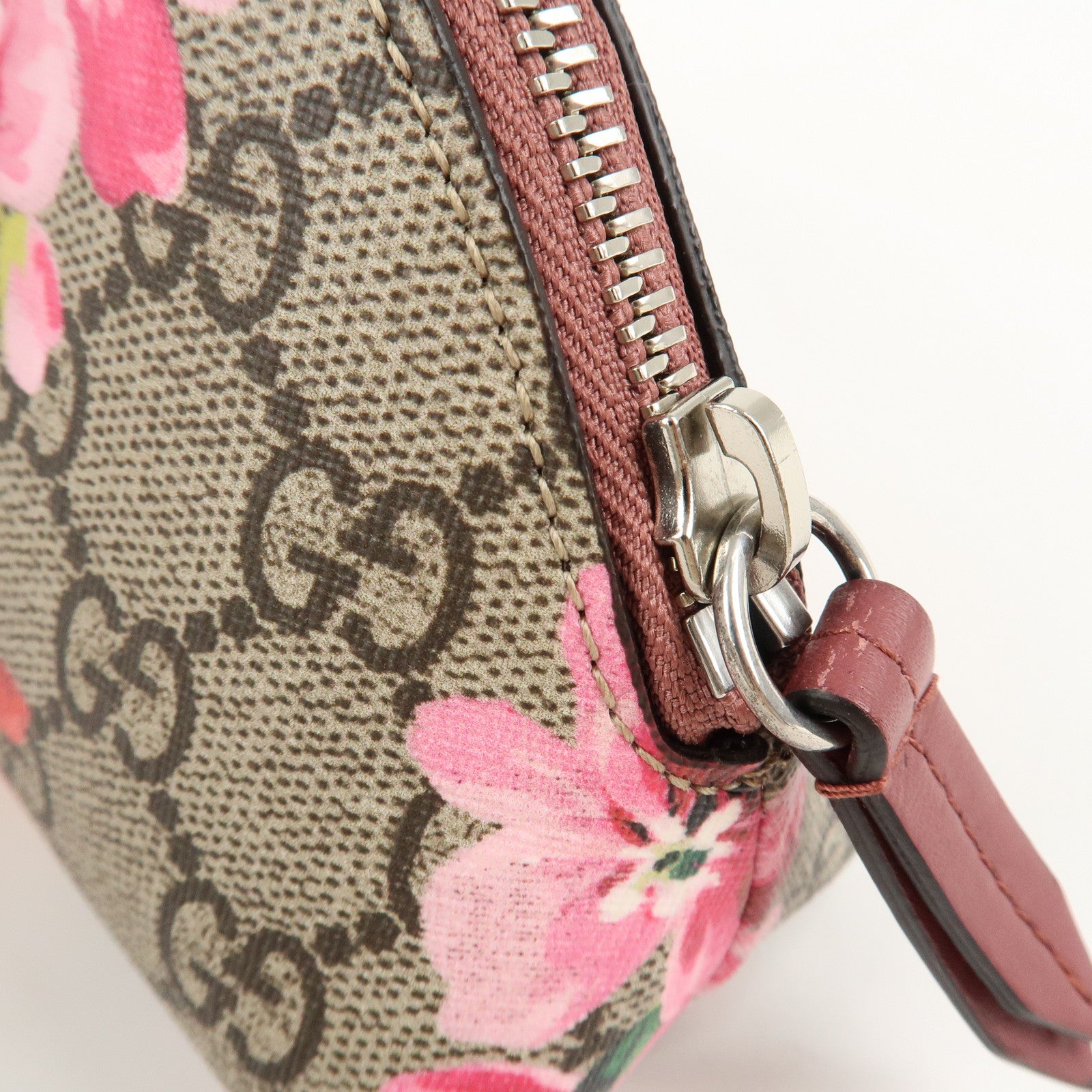 GUCCI GG Blooms GG Supreme Leather Pouch Beige Pink 431380