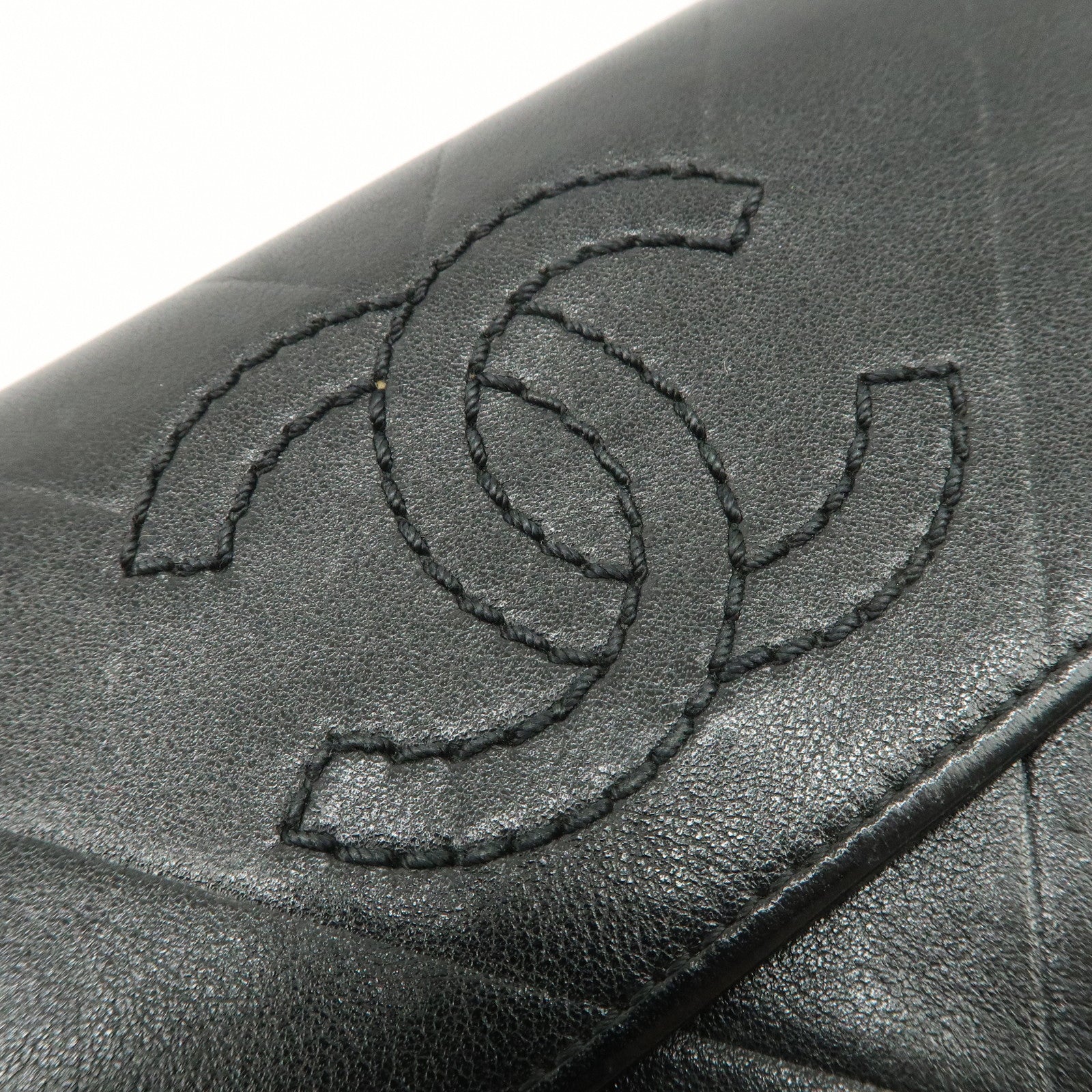 CHANEL V Stitch Lamb Skin COCO Mark Hook Bi-Fold Wallet Black Used