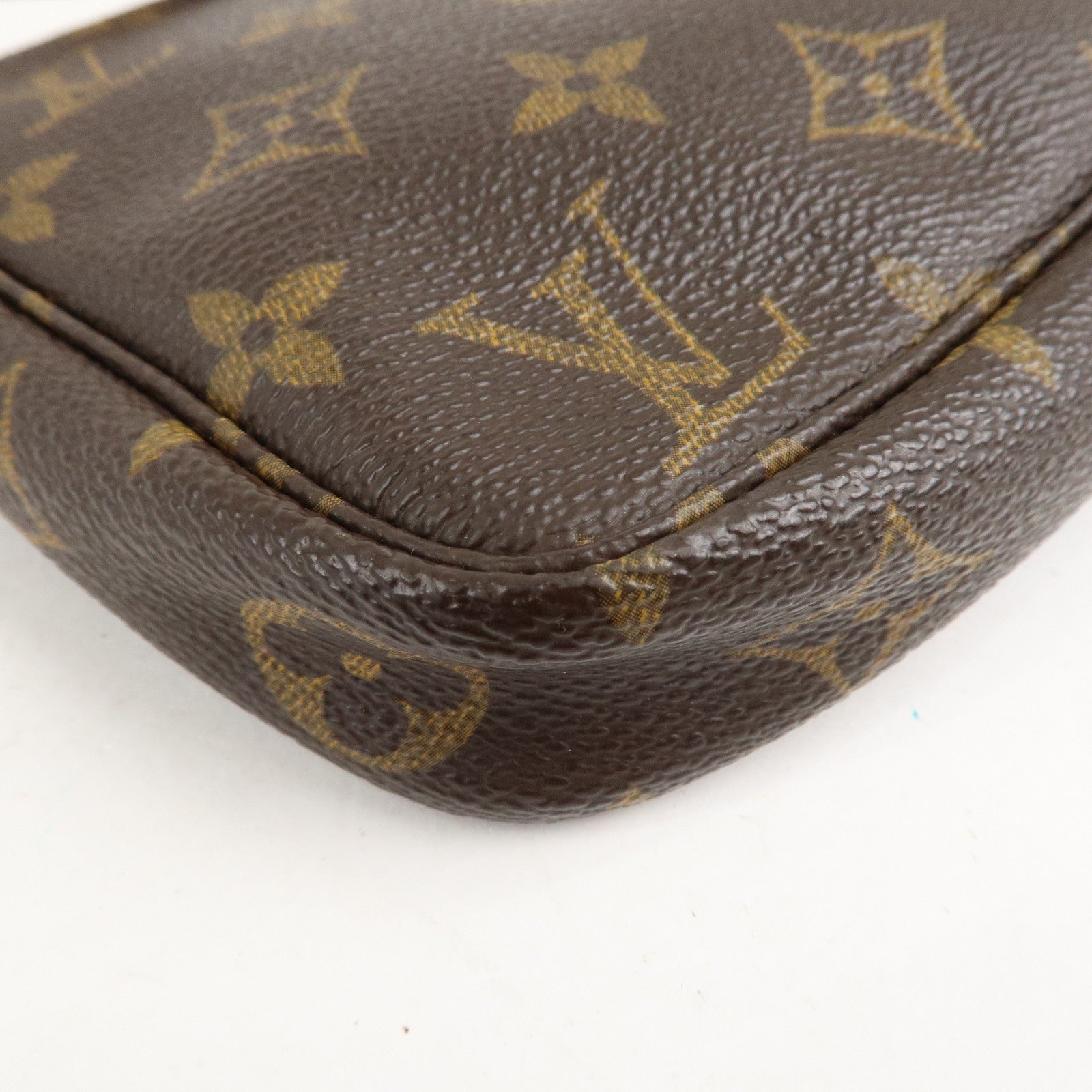 Louis Vuitton Monogram Pochette Accessoires Pouch M51980