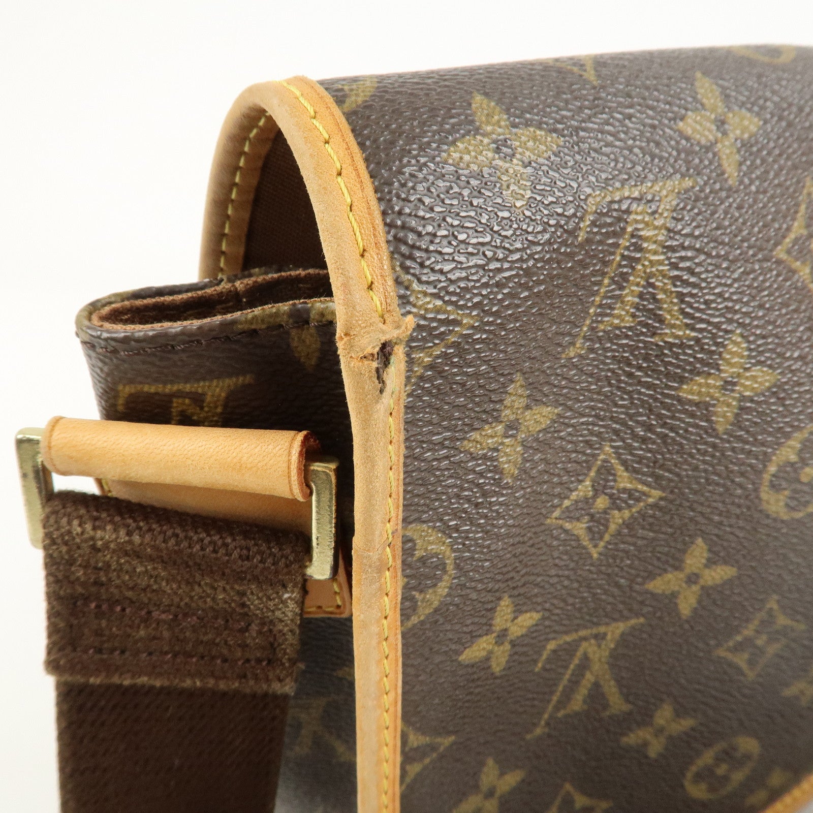 Louis Vuitton Monogram Messenger Bosphore PM Shoulder Bag M40106