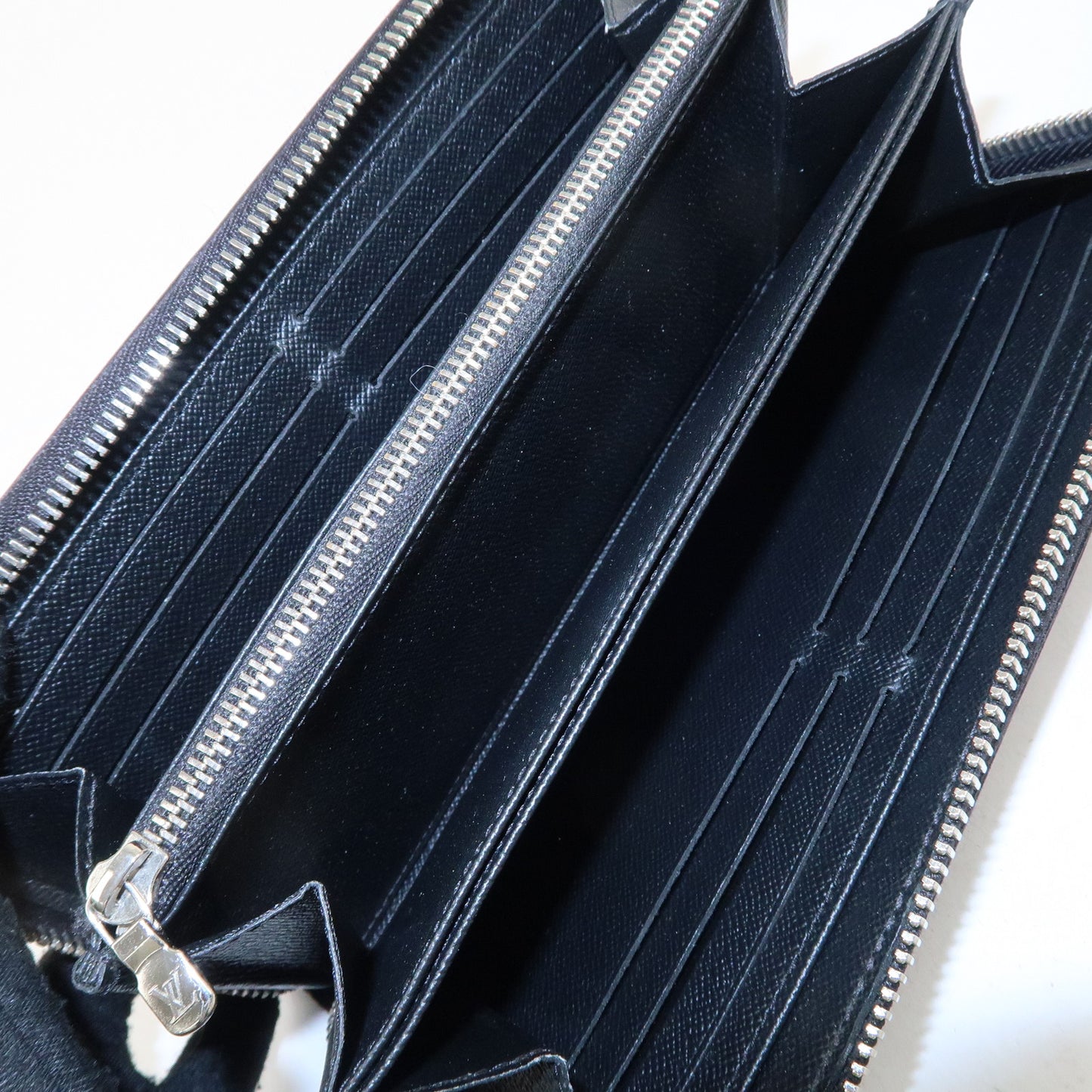 Louis Vuitton Epi Zippy Wallet Zip Around Wallet Noir M61857