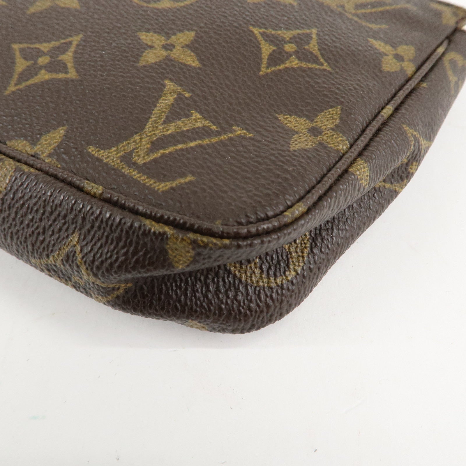 Louis Vuitton Monogram Pochette Accessoires Pouch M51980