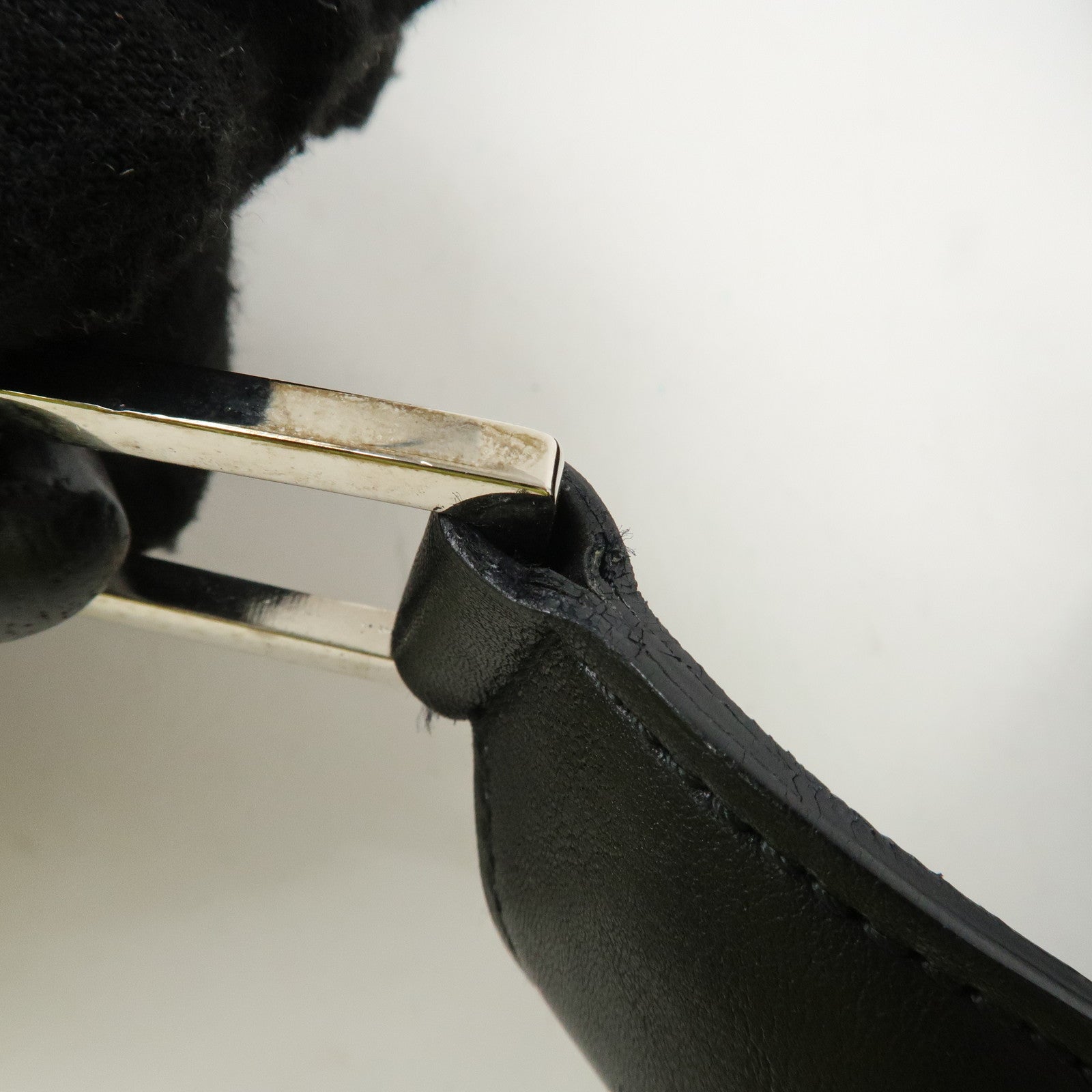 GUCCI Drawstring Leather Shoulder Bag Hand Bag Black 001.4033 Used