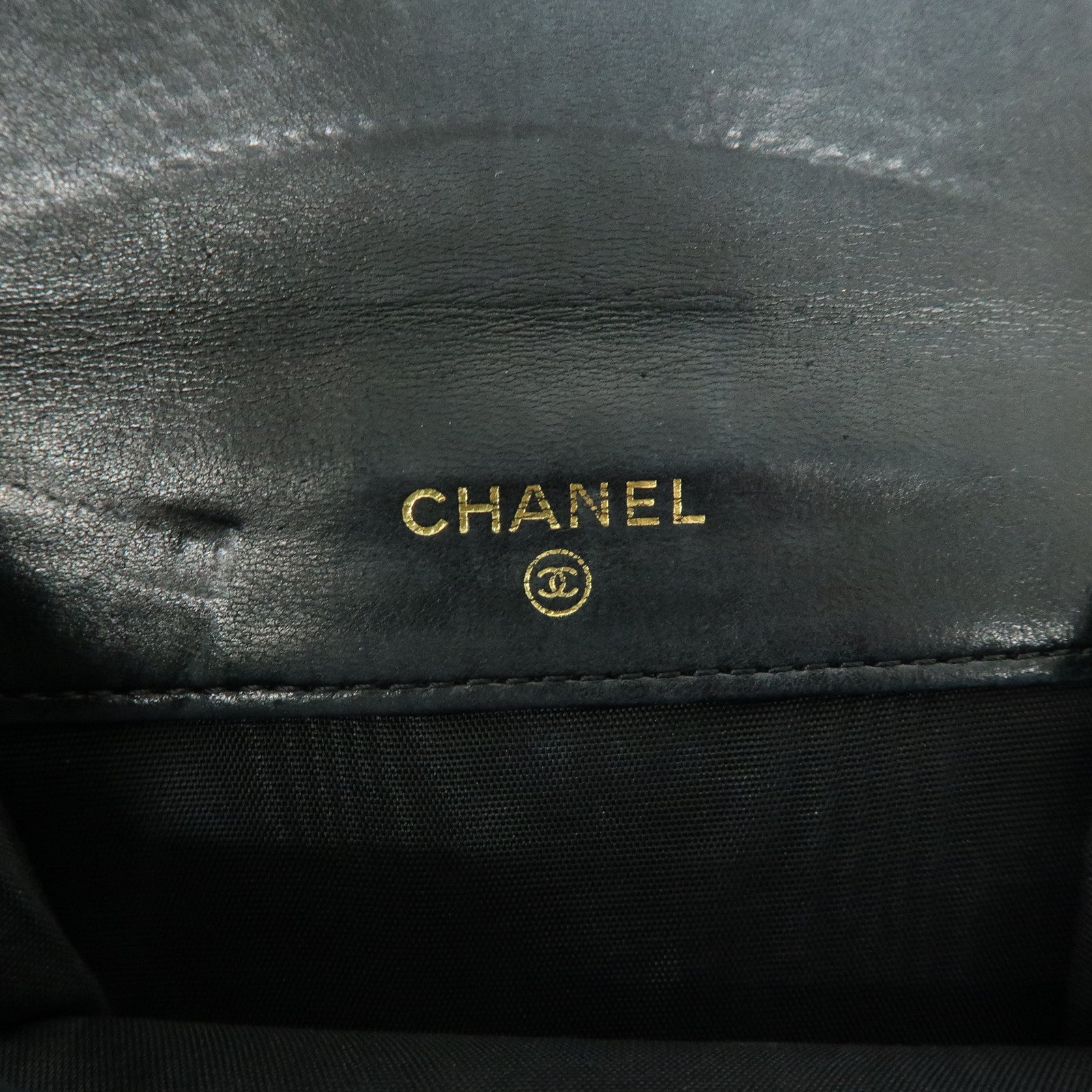 CHANEL COCO Mark Caviarskin Compact Bi-fold Wallet Black
