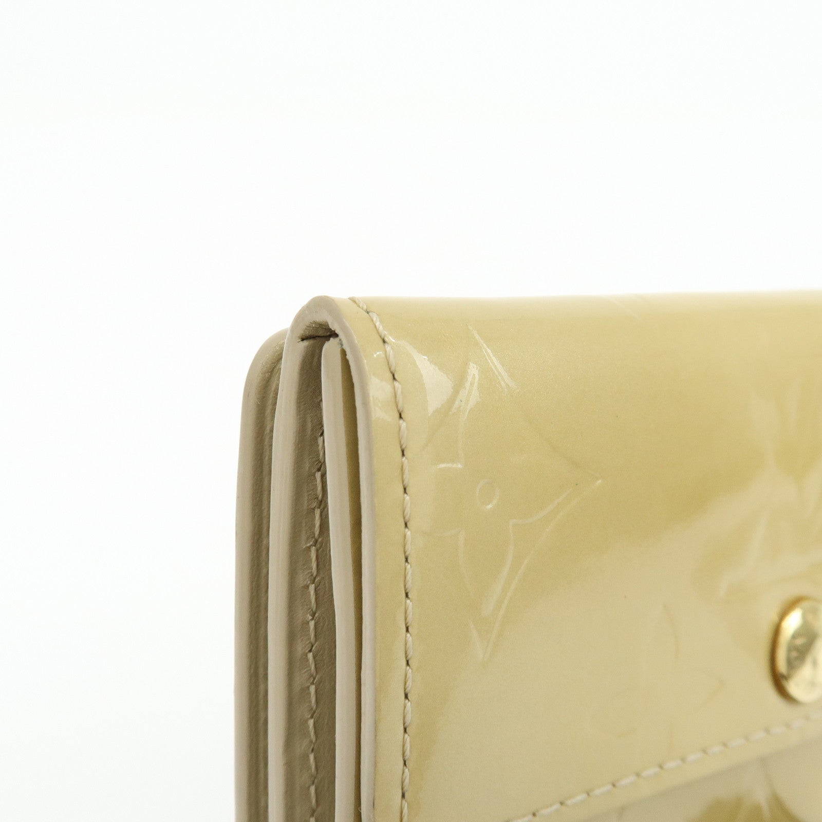 Louis Vuitton Monogram Vernis Leather Ludlow Wallet Beige M91160