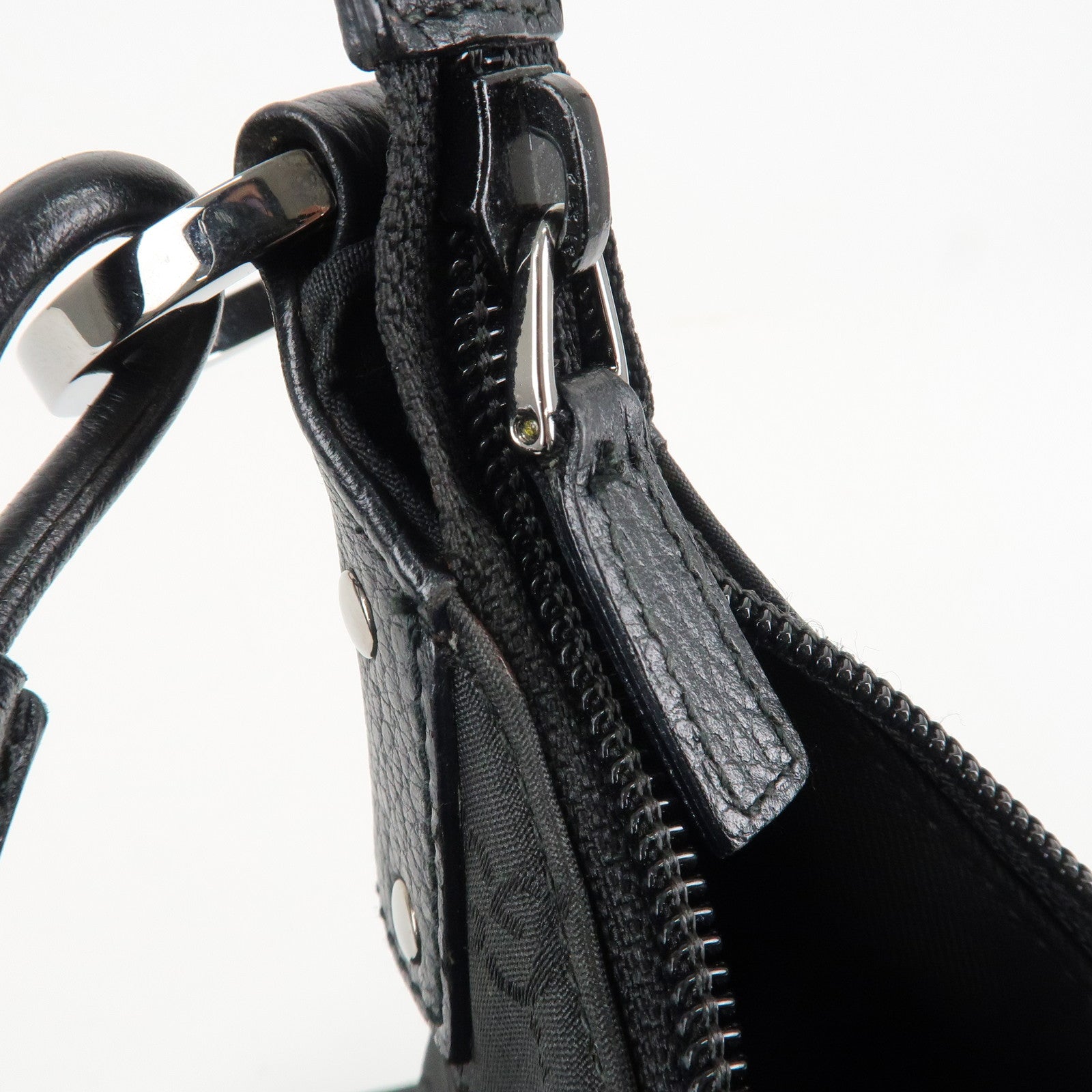 GUCCI GG Nylon Leather Shoulder Bag Hand Bag Black 179776 Used