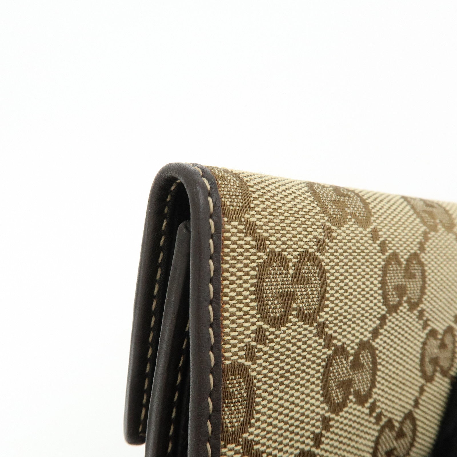 GUCCI Interlocking G Lovery Heart GG Canvas 6 Ring Key Case 257217