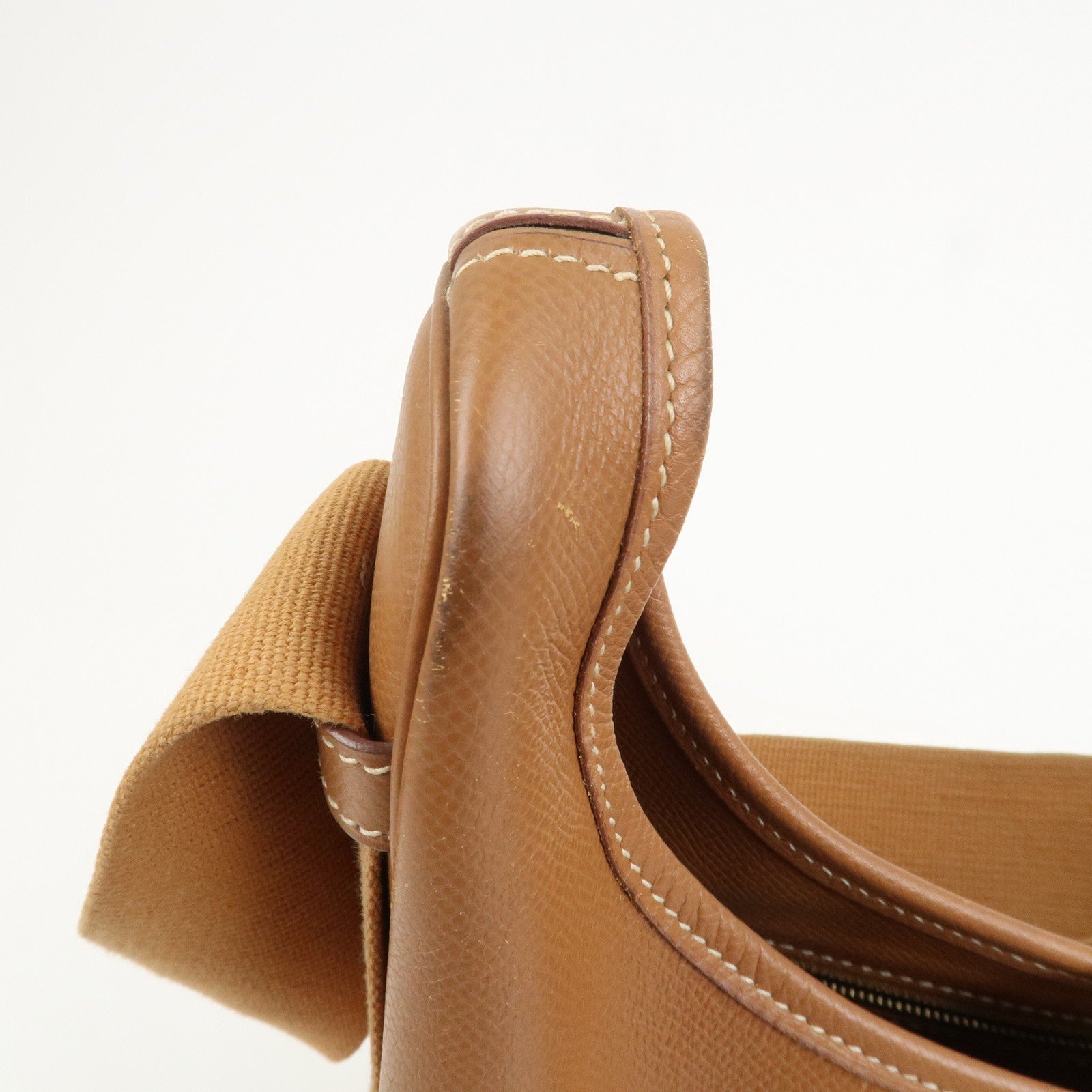 HERMES Saco Leather Shoulder Bag B Stamped Brown Gold HDW