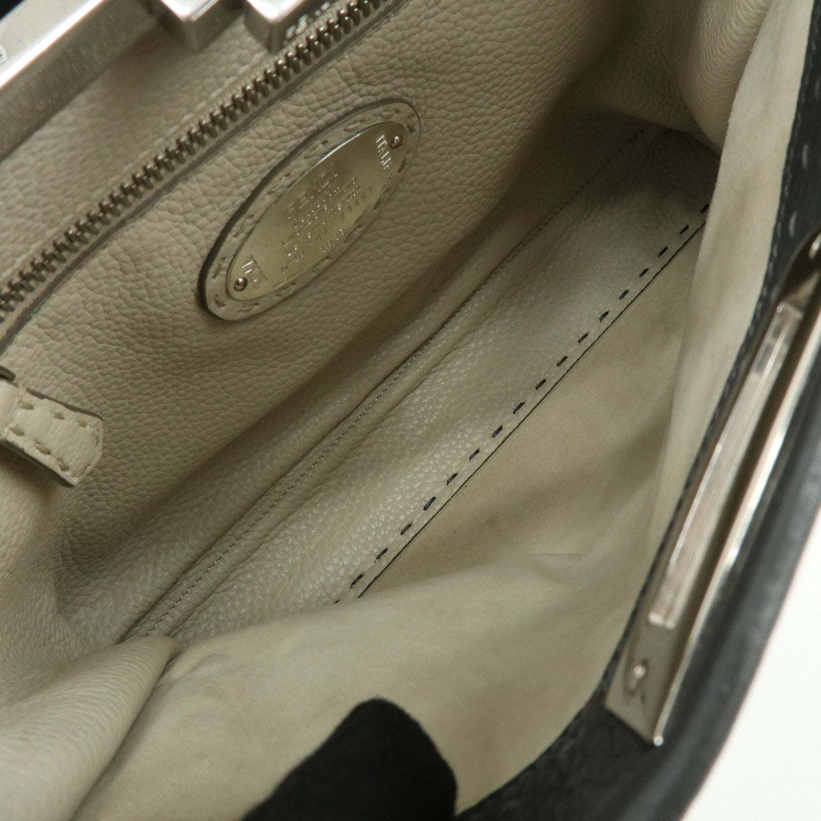 FENDI Selleria Peekaboo Calf Leather 2Way Shoulder Hand Bag 8BN226