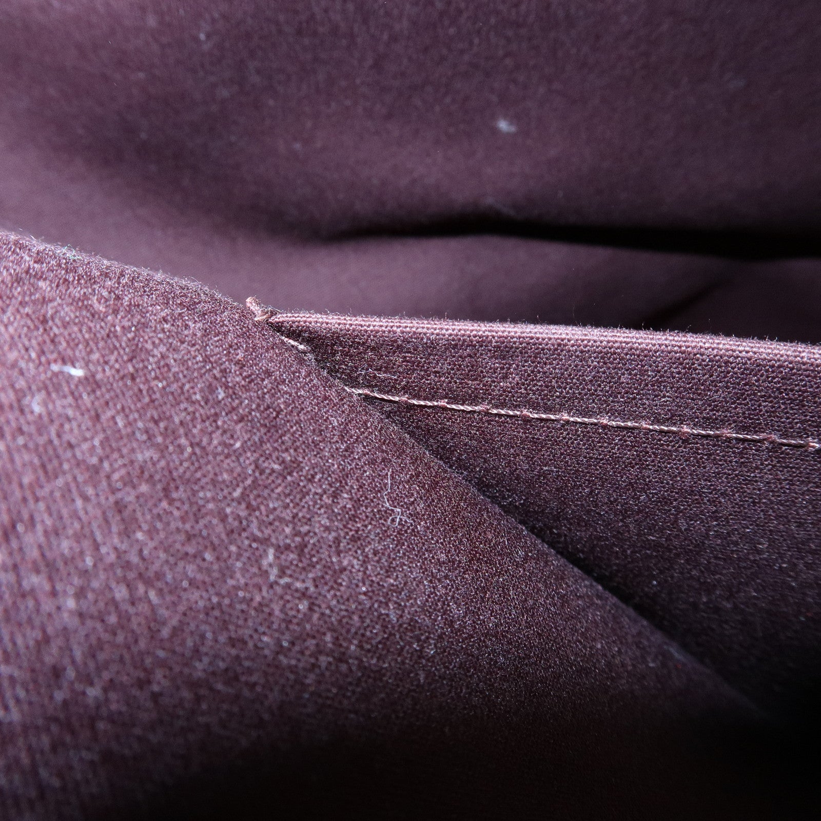 Louis Vuitton Monogram Vernis Bellevue GM Hand Bag Amarante M93589