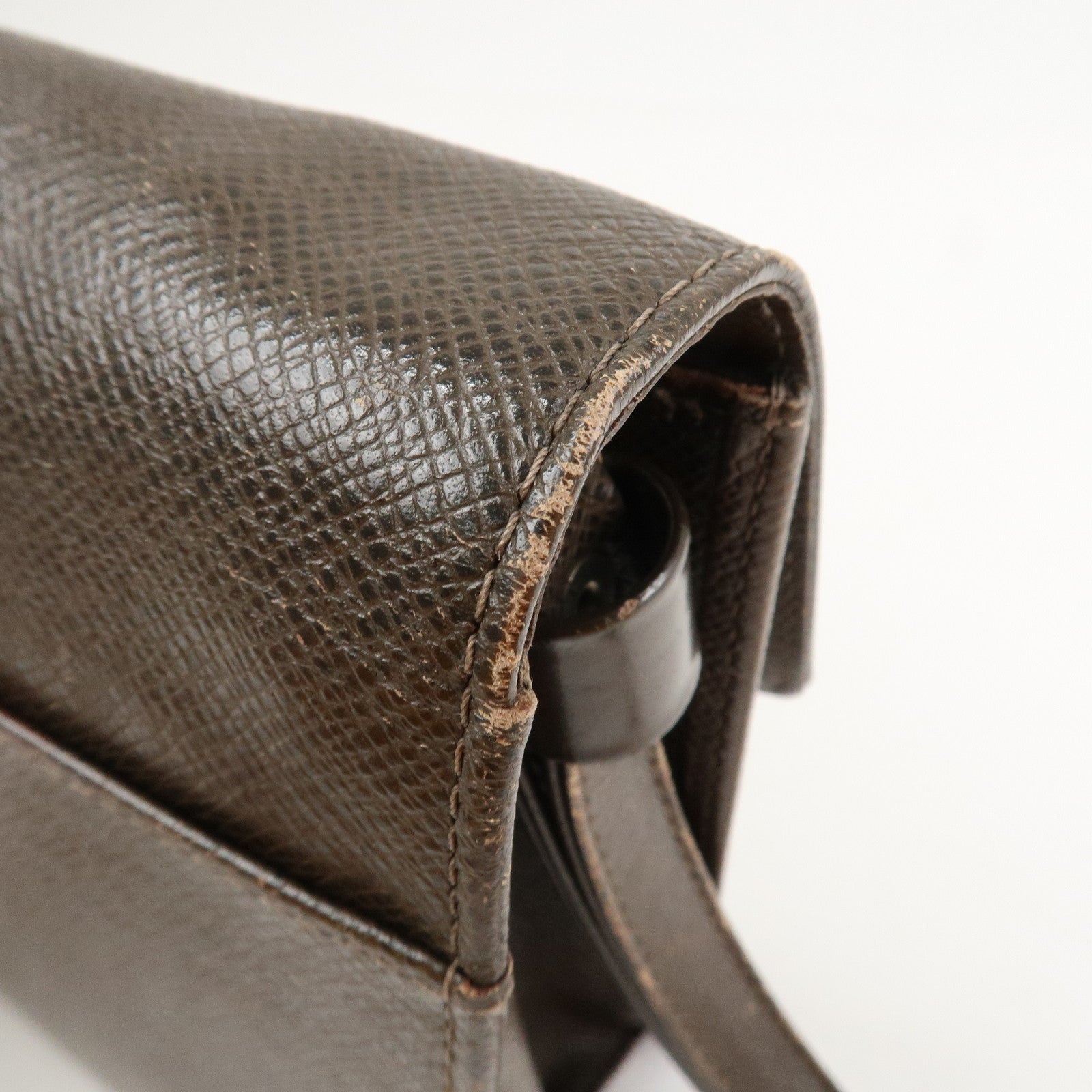 Louis Vuitton Taiga Selenga Clutch Bag Hand Bag Grizzly M30788