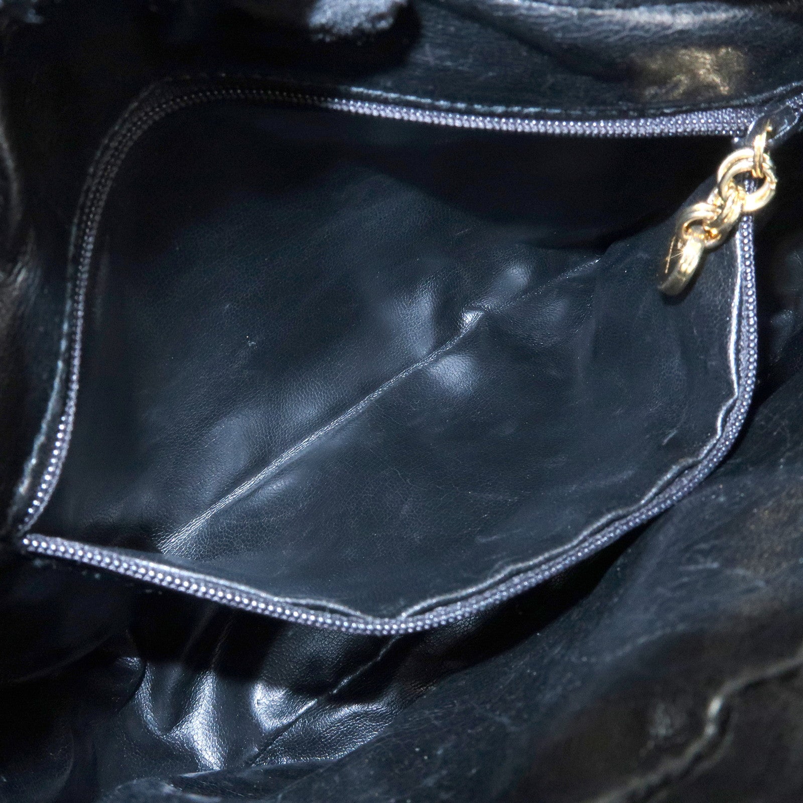 Ferragamo Vara Leather Shoulder Bag Crossbody Bag Black