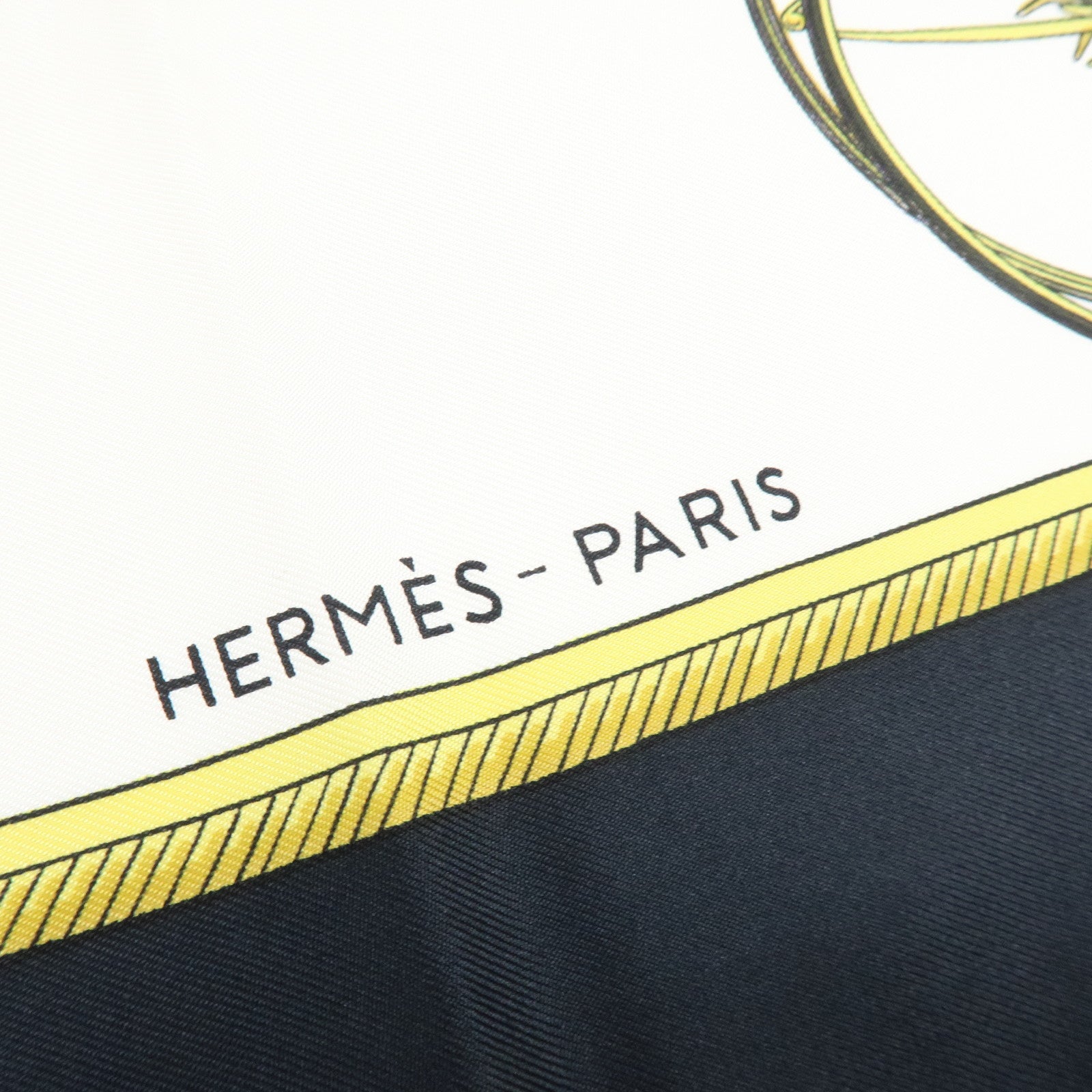 HERMES Carre 90 Silk 100% Scarf LES VOITURES A TRANSFORMATION
