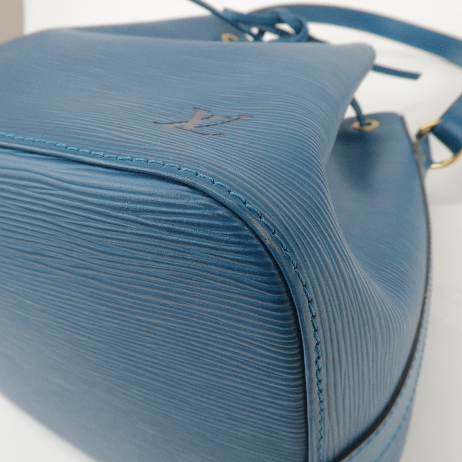 Louis Vuitton Epi Petit Noe Shoulder Bag Toledo Blue M44105