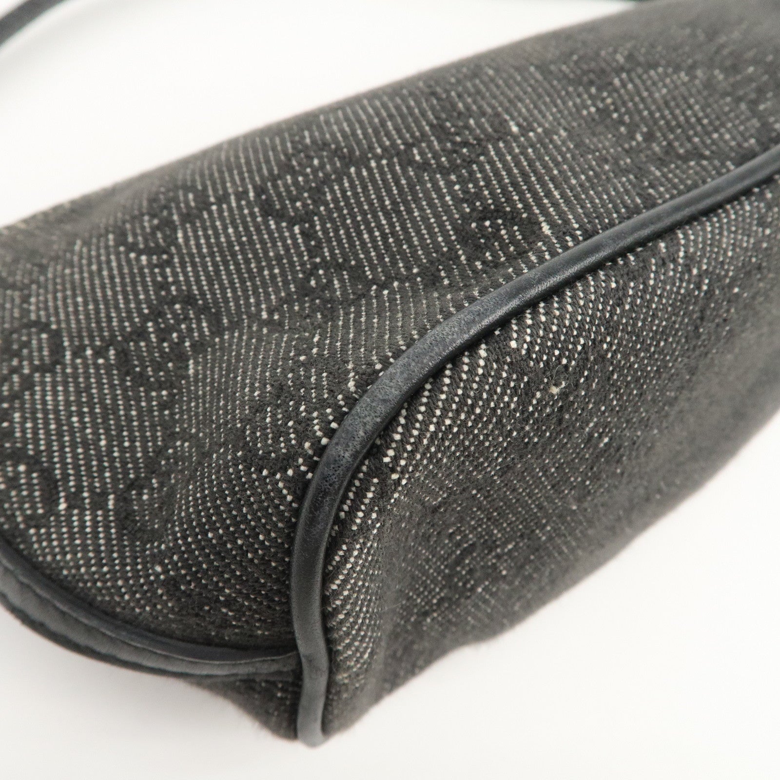 GUCCI Boat Bag GG Canvas Leather Accessory Poach Hand Bag 07198