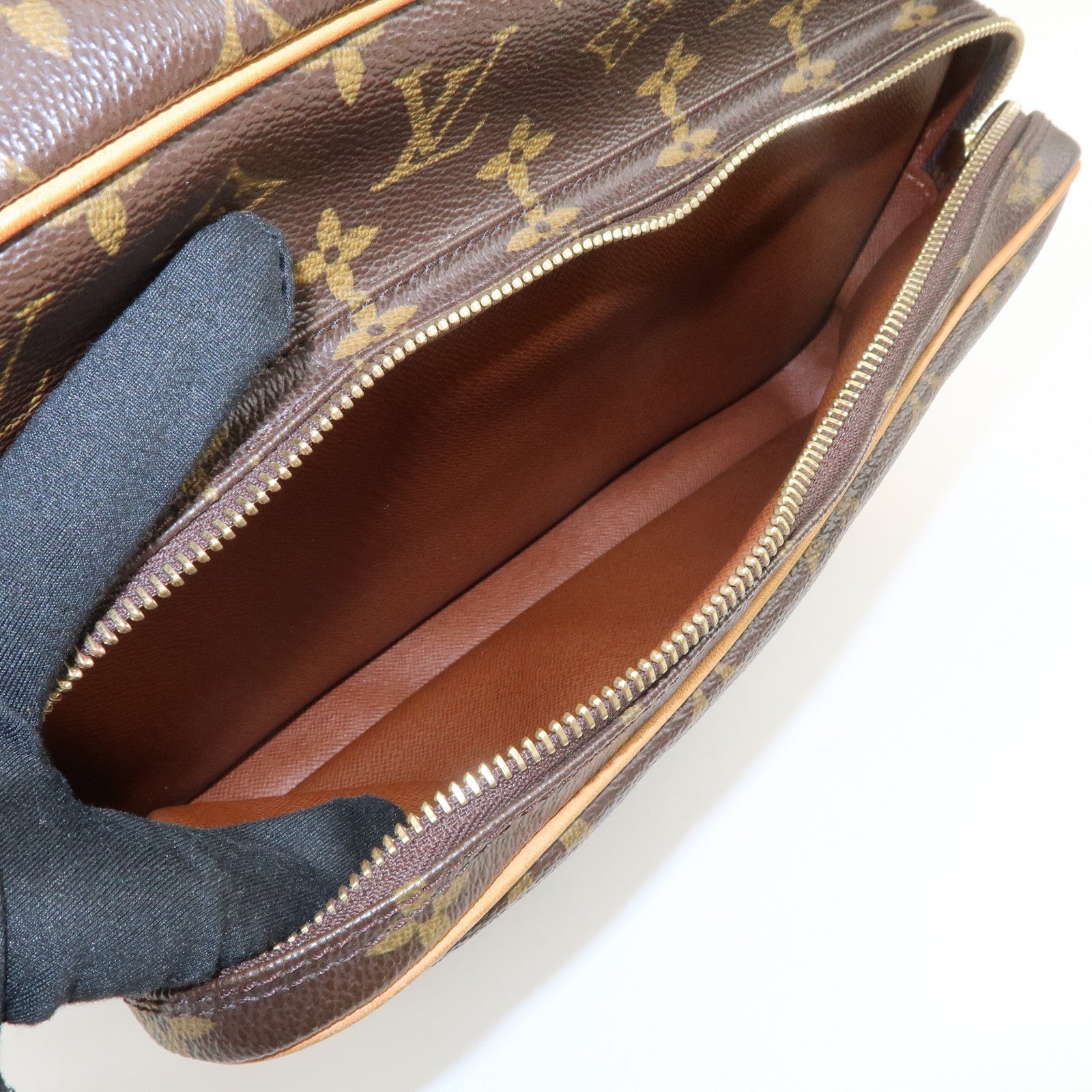 Louis Vuitton Monogram Nile Shoulder Bag Crossbody Bag M45244