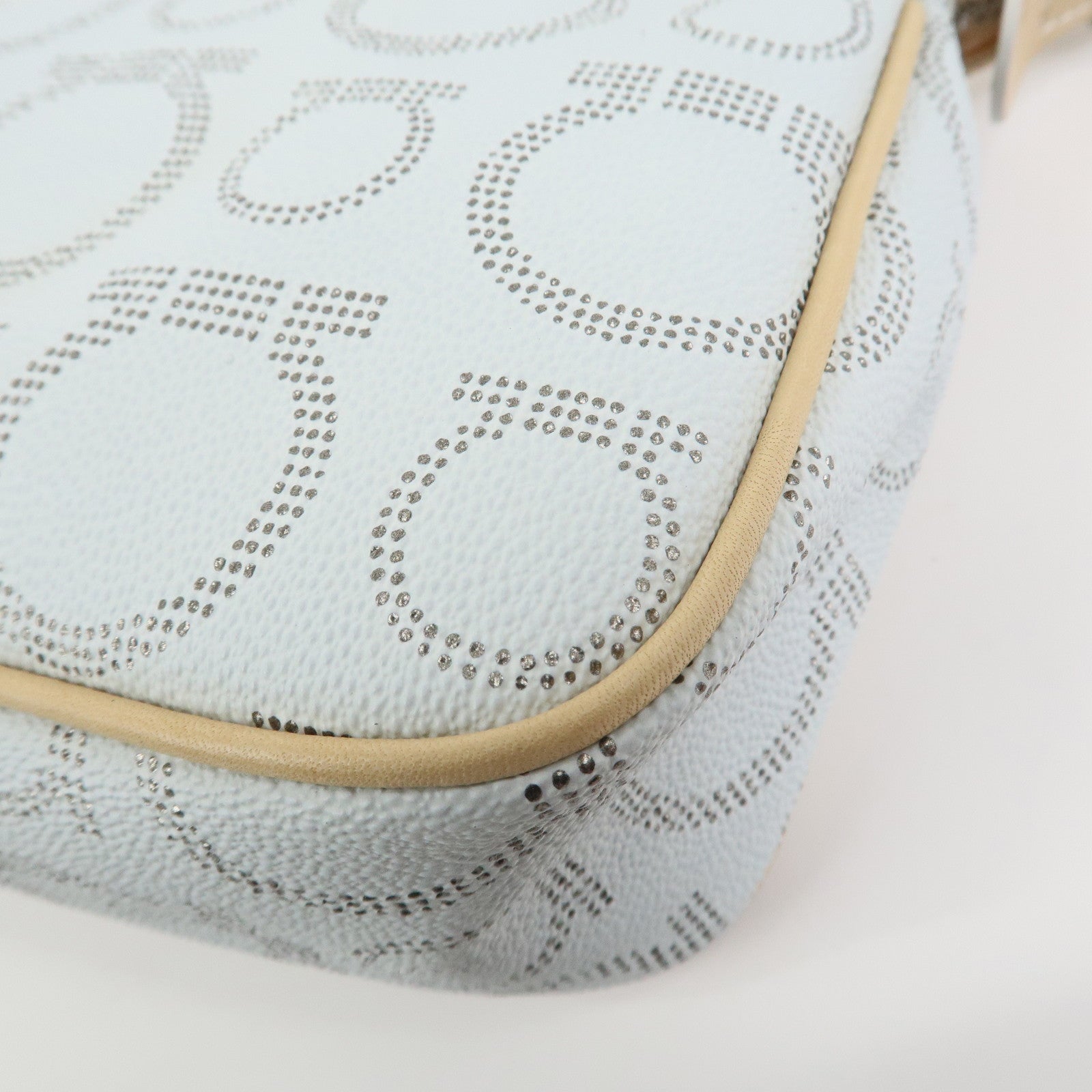 Ferragamo Gancini Leather Hand Bag Shoulder Bag AAU-21 7497