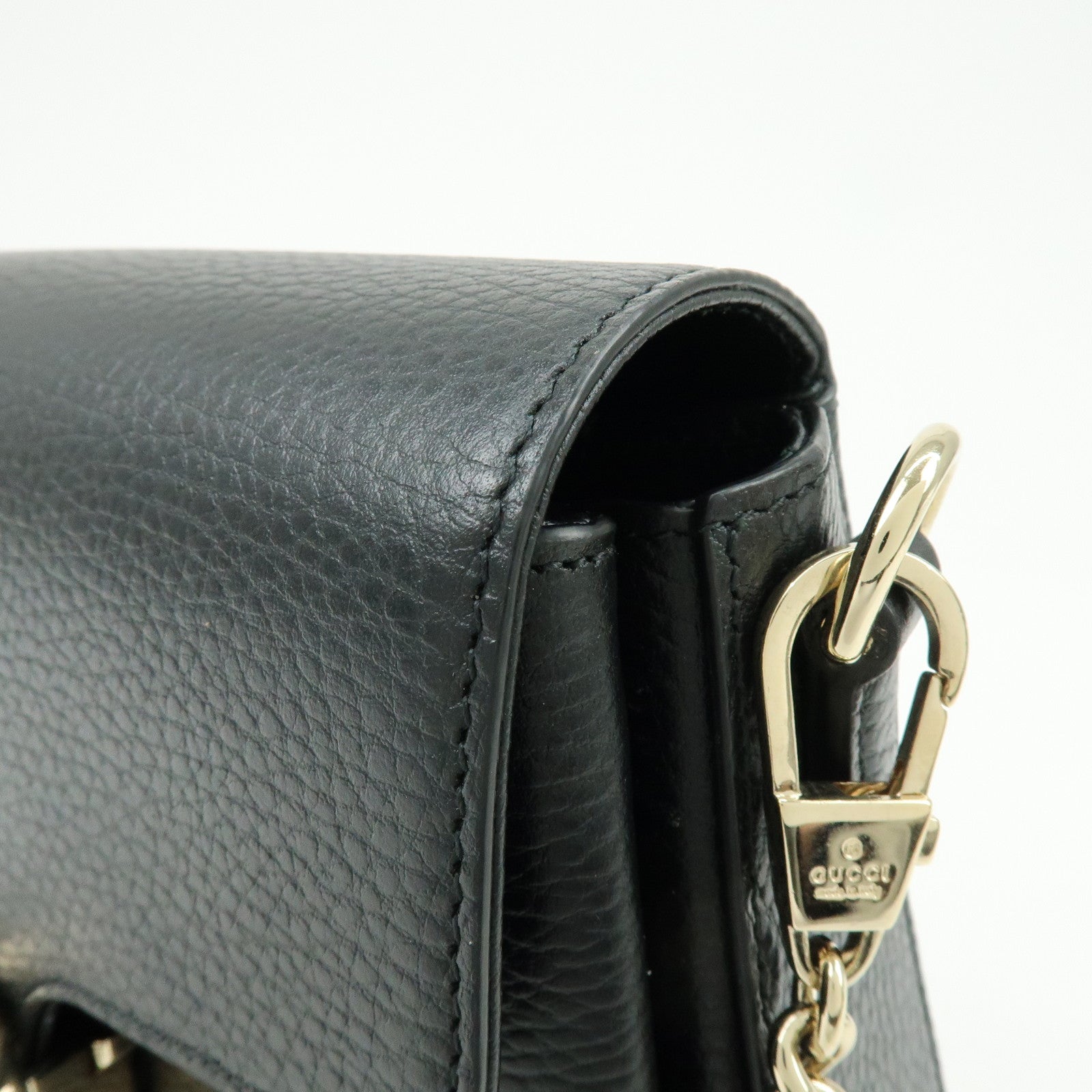 GUCCI Logo Interlocking G Leather Chain Shoulder Bag Black 607720