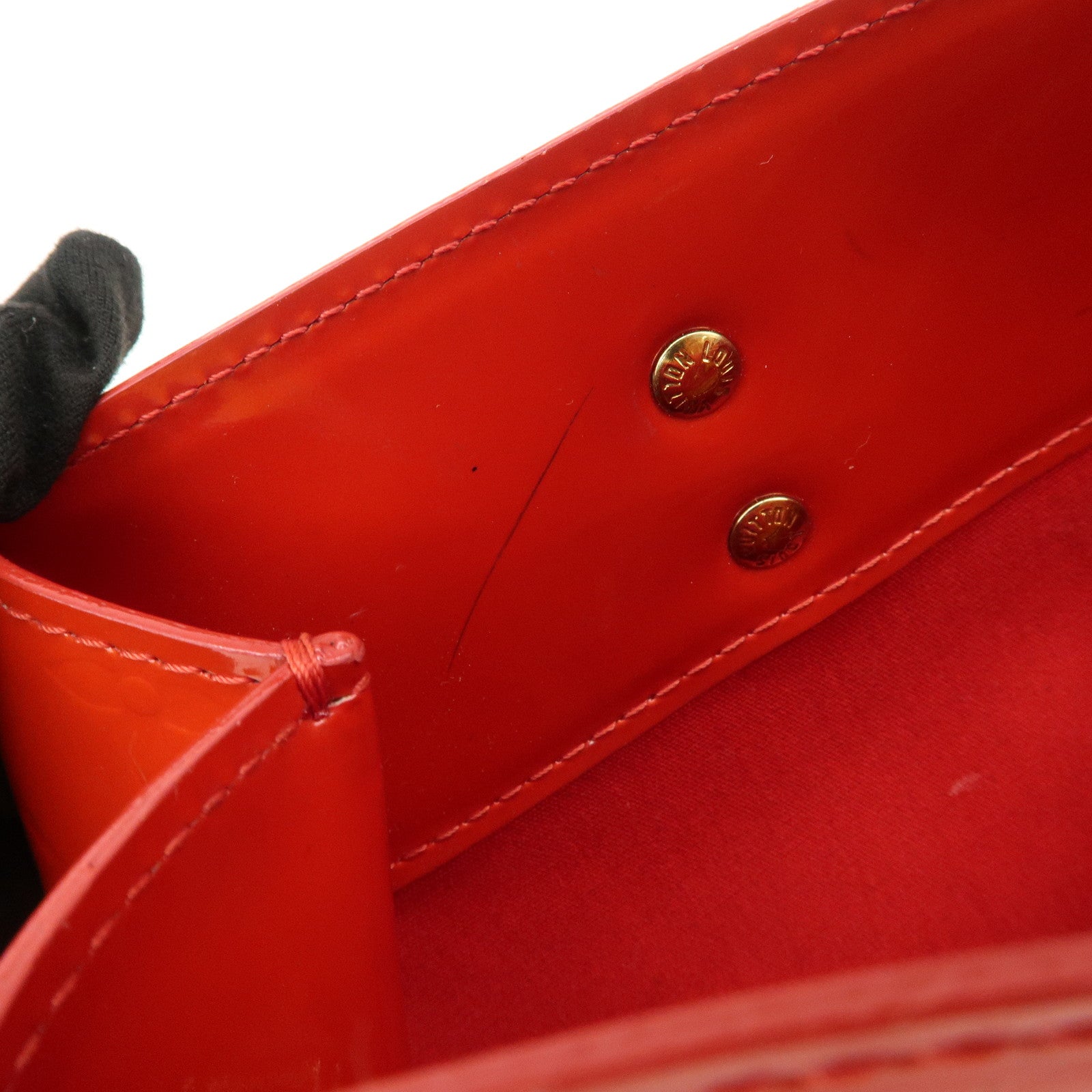 Louis Vuitton Monogram Vernis Lead PM Hand Bag Rouge M91088