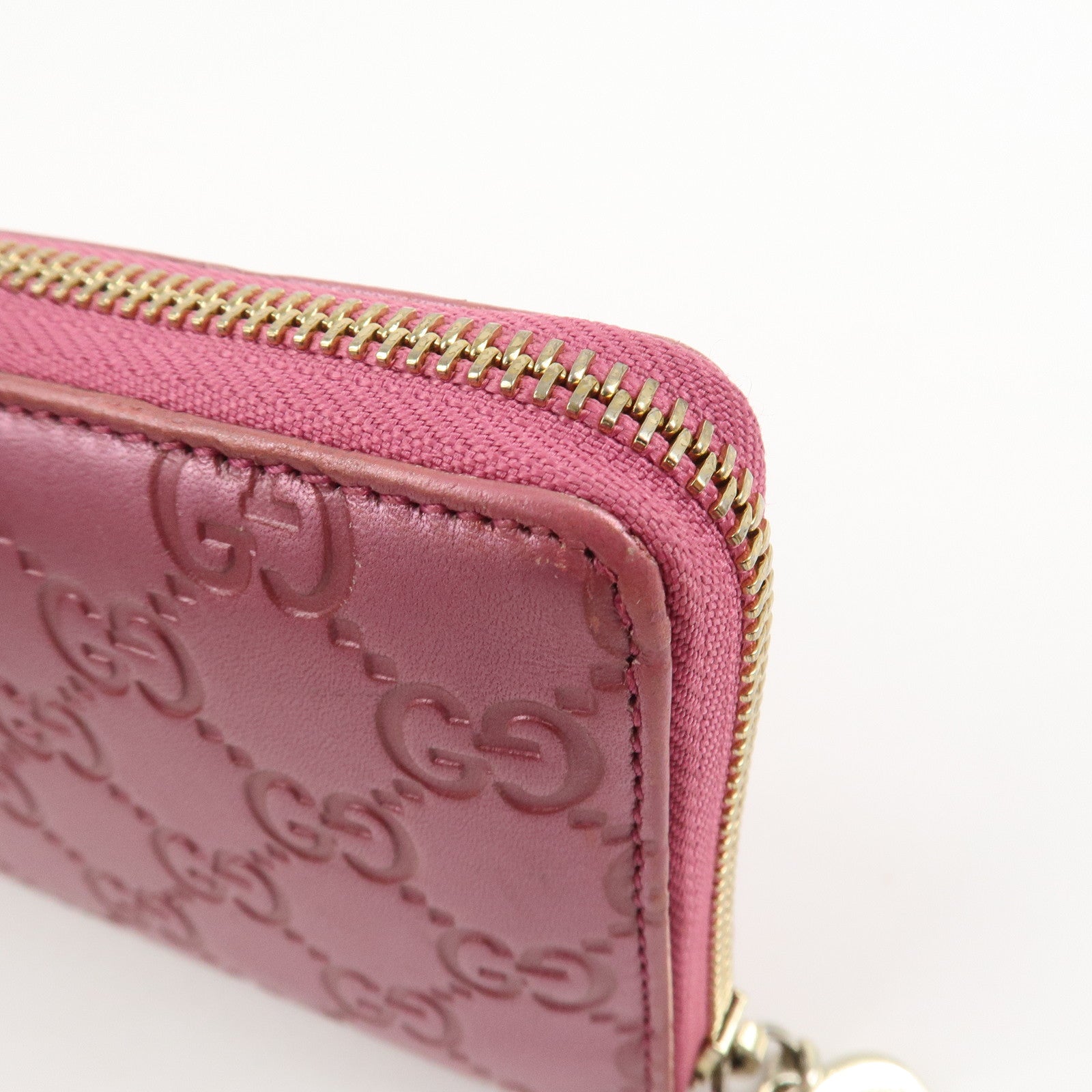GUCCI Lovely Heart Guccissima Leather Round Zippy Long Wallet 278566