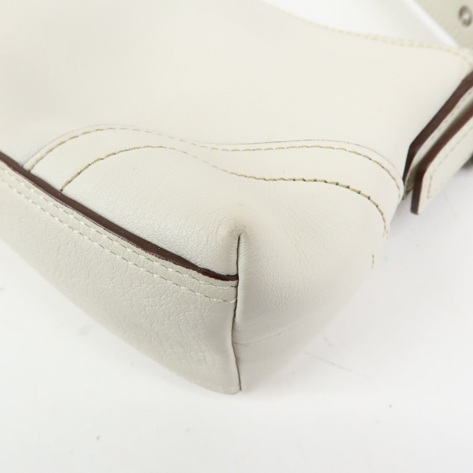 COACH Leather Hand Bag Shoulder Bag Pouch Charm White