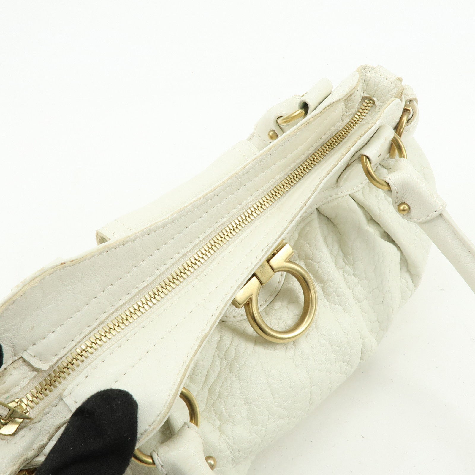 Ferragamo Gancini Leather Shoulder Bag Hand Bag White