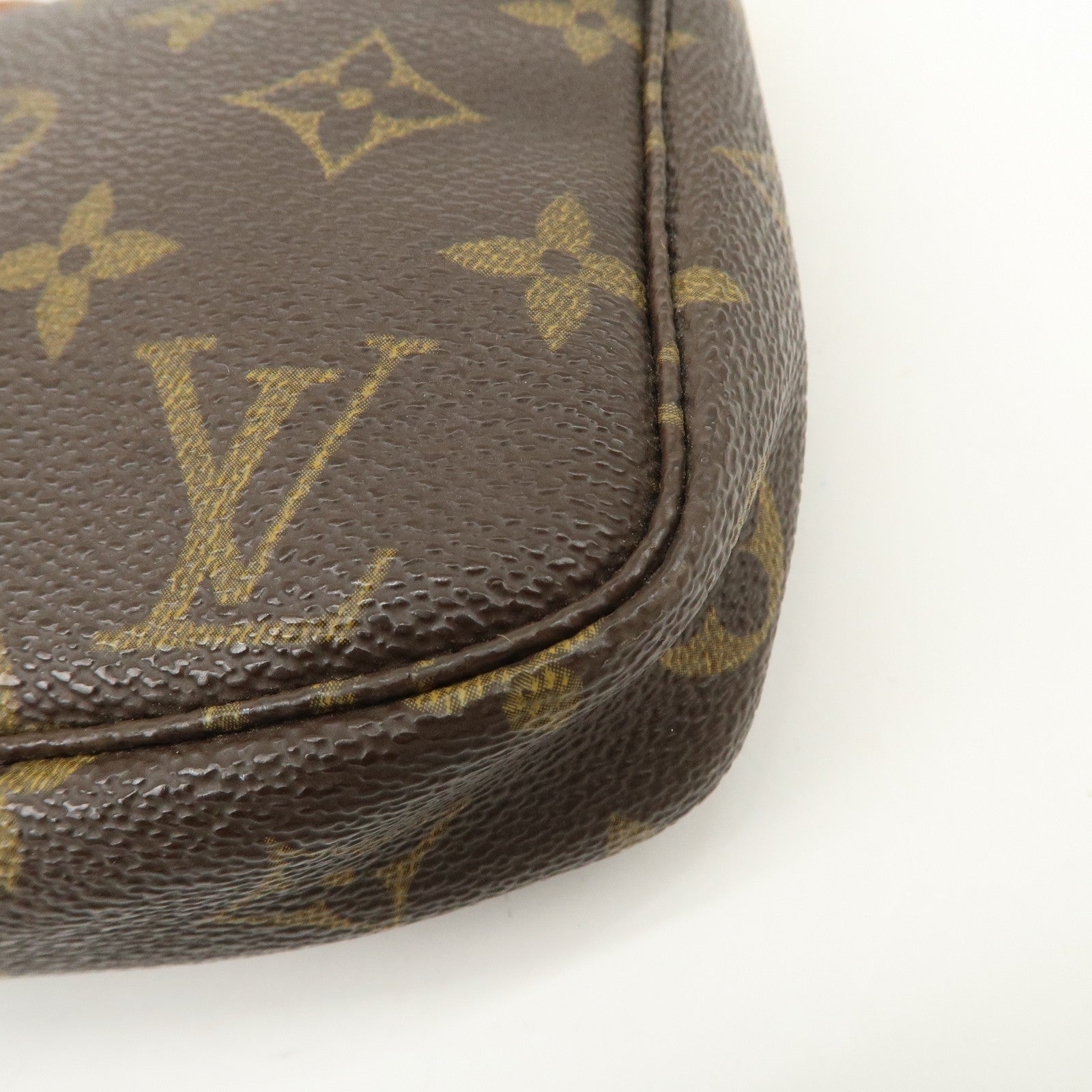 Louis Vuitton Monogram Pochette Accessoires Hand Bag Brown M51980