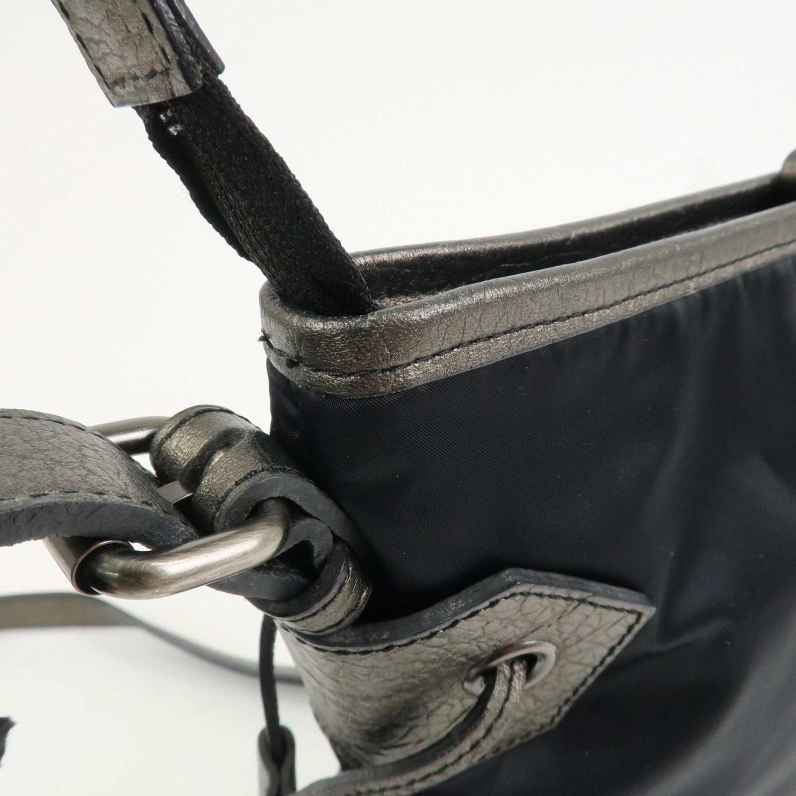 BURBERRY Logo Nylon Leather Shoulder Bag Crossbody Black