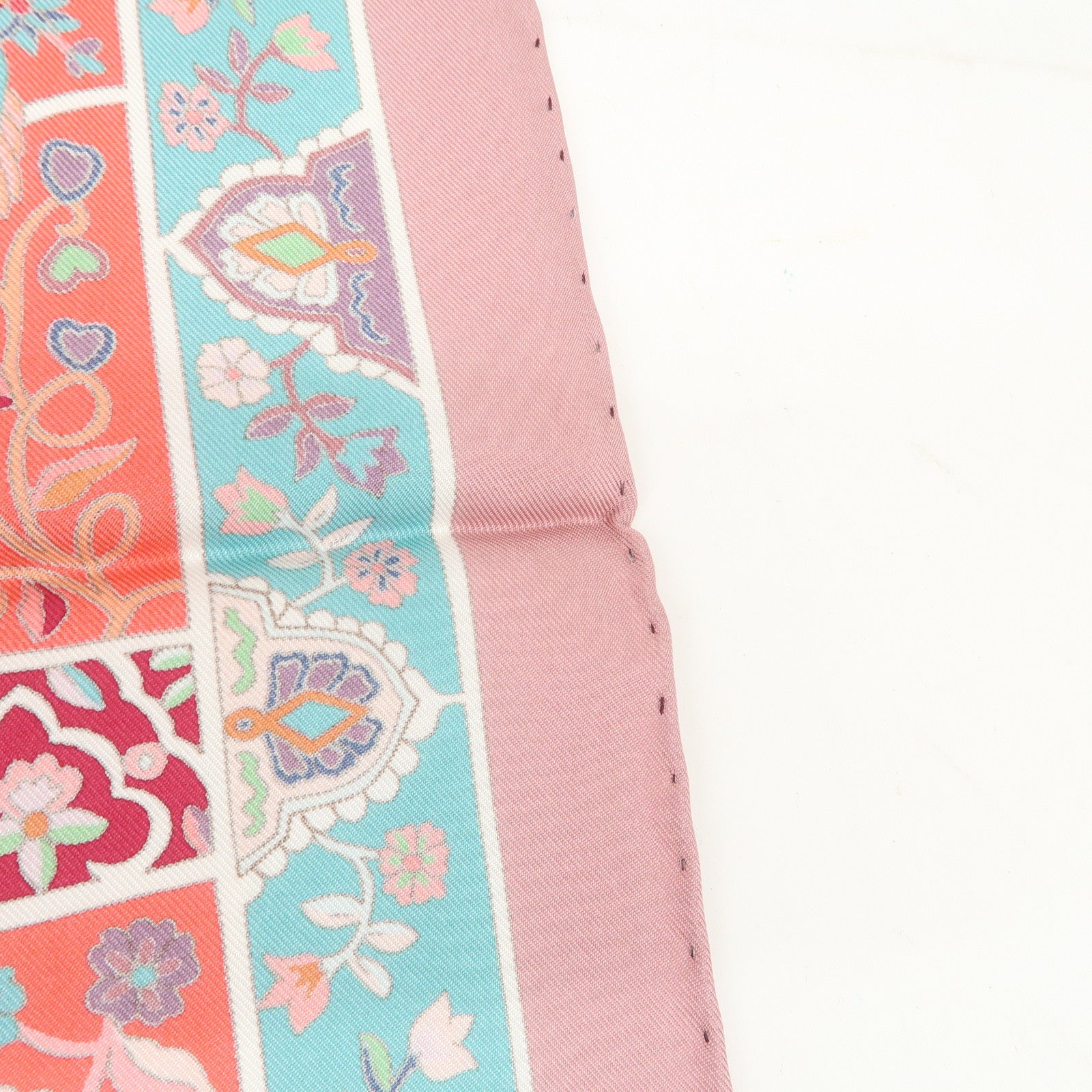 HERMES Carre 90 Silk 100% Scarf Au Pays des Oiseaux Fluers Used