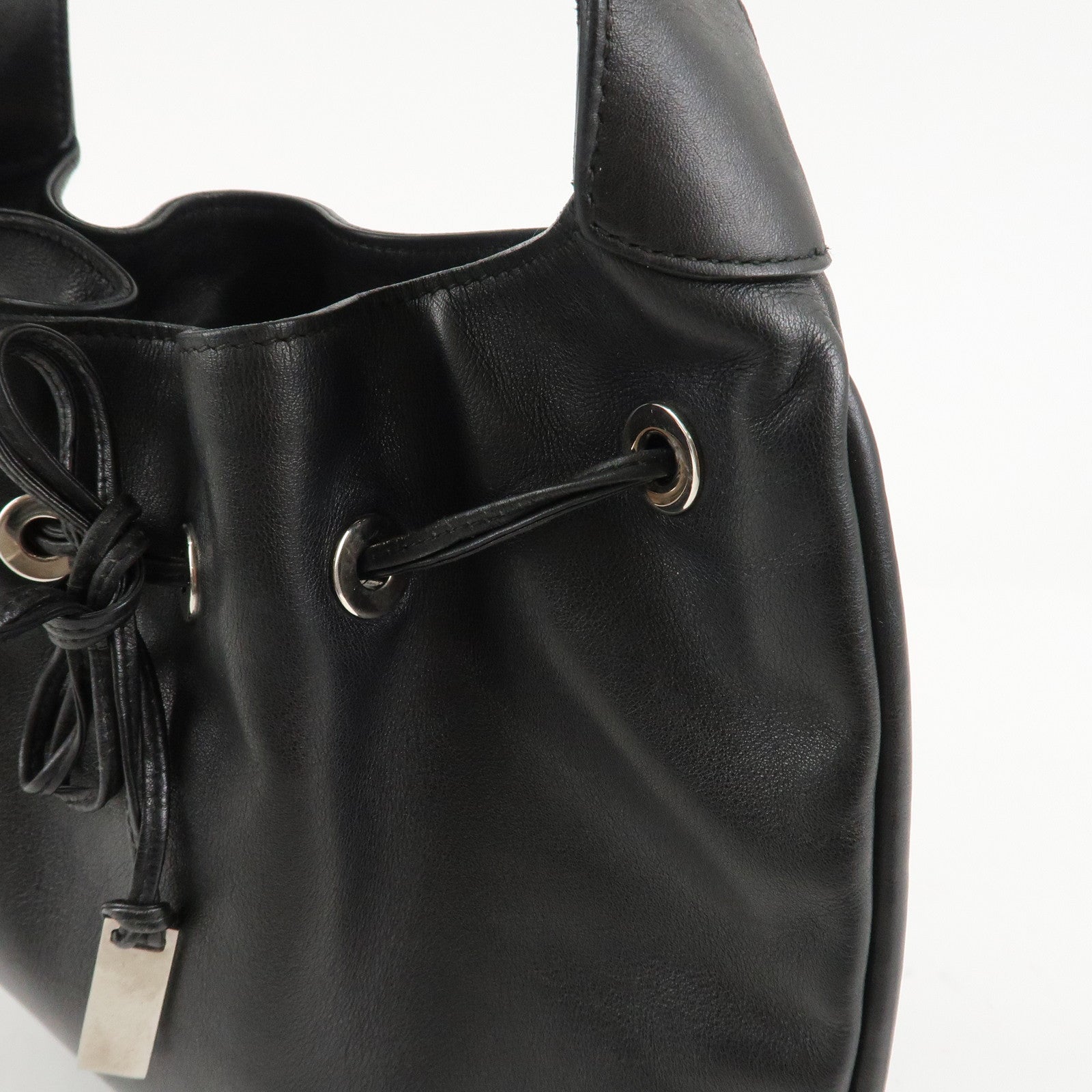 GUCCI Leather Shoulder Bag Drawstring Bag Black Silver 001.4034 Used