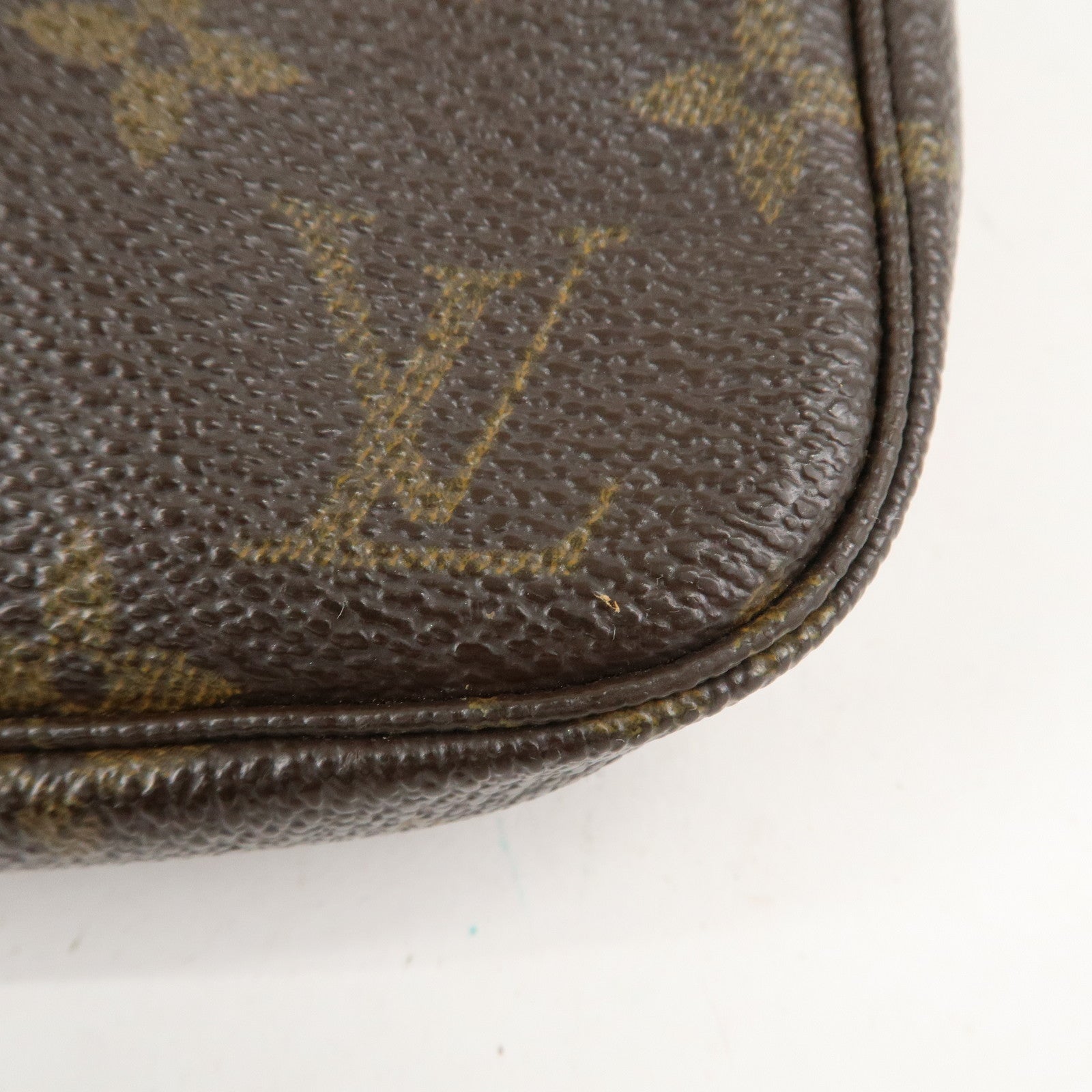 Louis Vuitton Monogram Pochette Accessoires Pouch M51980