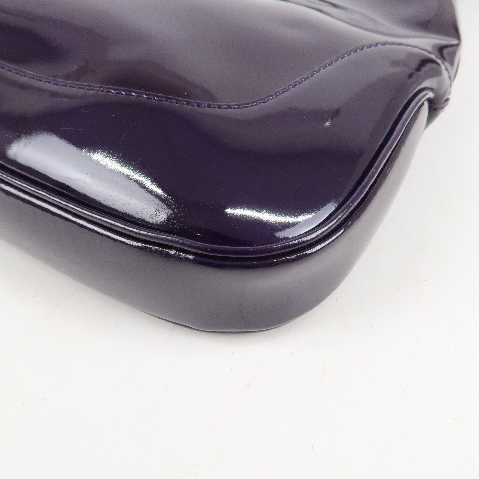 GUCCI Jackie Patent Leather Shoulder Bag Purple 001.3306