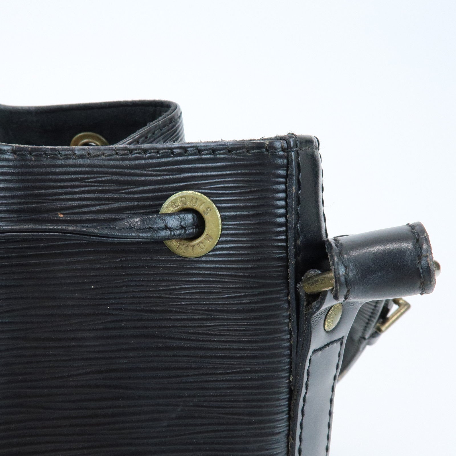 Louis Vuitton Epi Petit Noe Shoulder Bag Noir Black M59012