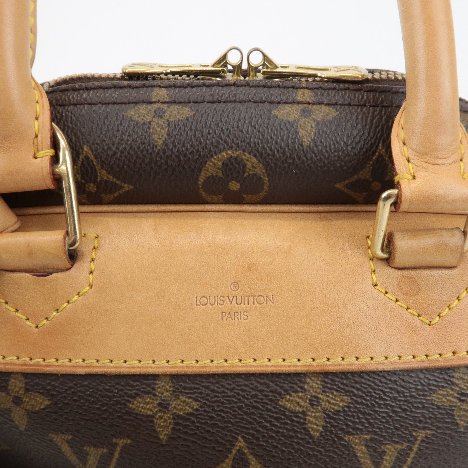 Louis - Bag - Vuitton - Hand - Sac de week end Louis Vuitton Sac de chasse  en toile monogram cuir naturel - Monogram - M47270 – dct - ep_vintage  luxury Store - Deauville