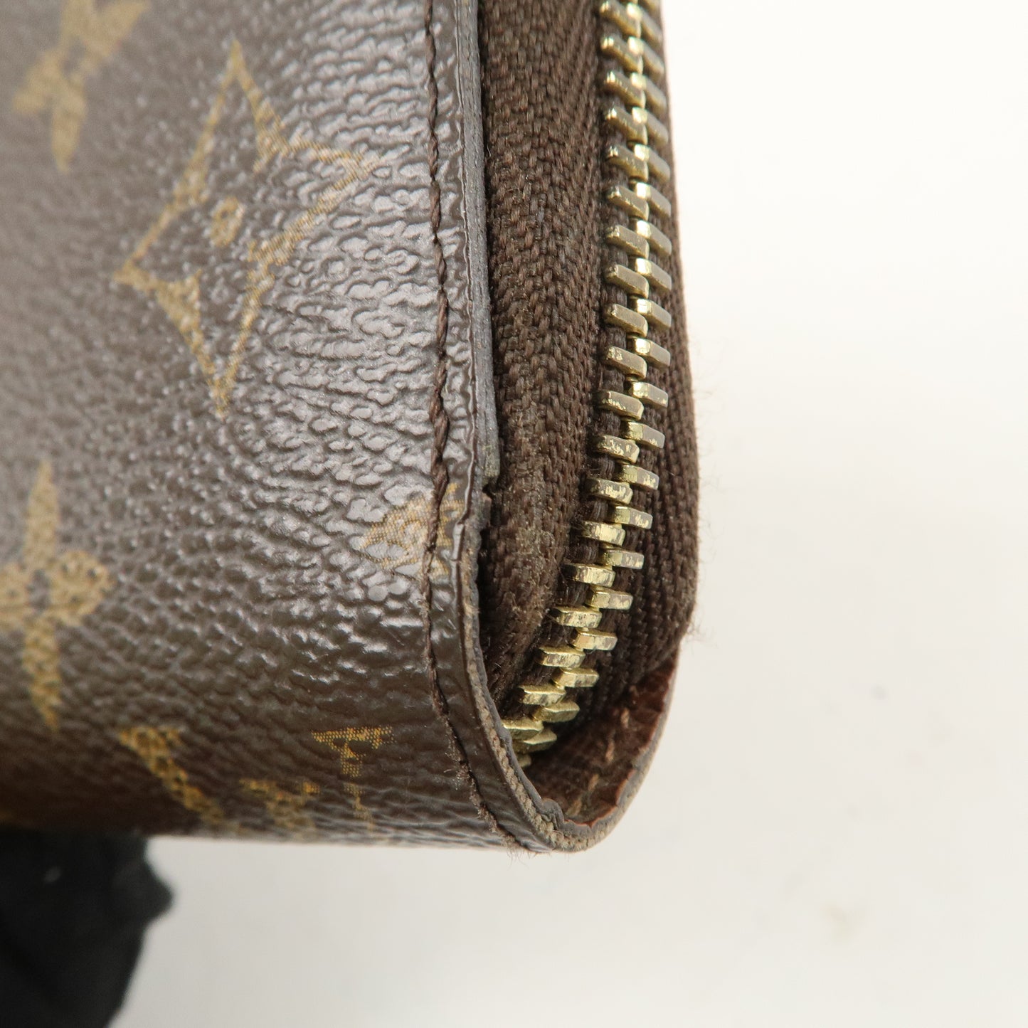 Louis Vuitton Monogram Zippy Wallet Zip Around Long Wallet M60017