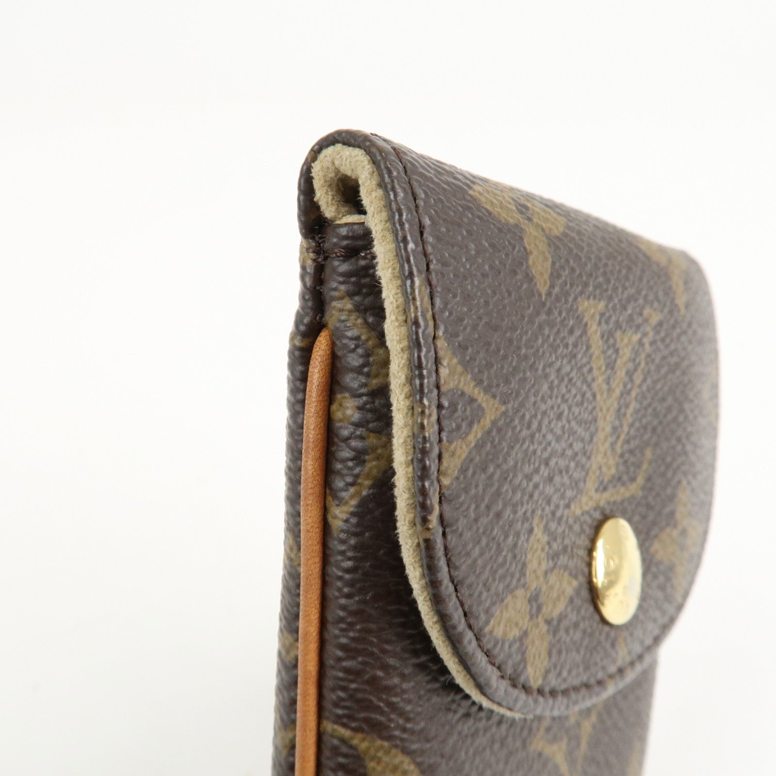 Louis Vuitton Monogram Etui Telefonne MM Brown M66546