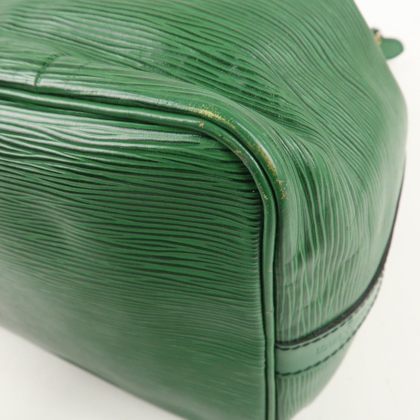 Louis Vuitton Epi Petit Noe Leather Shoulder Bag Green M44104