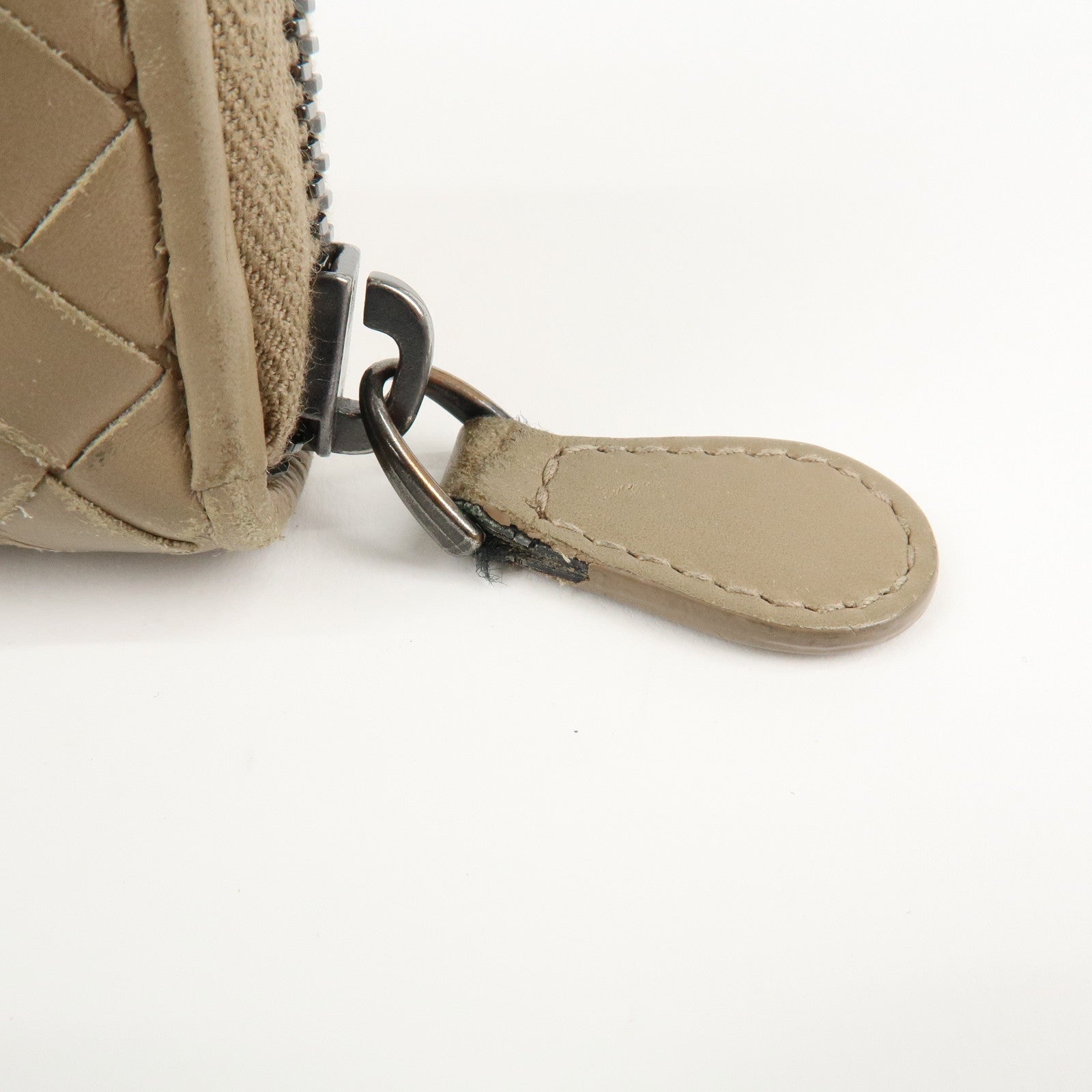 BOTTEGA VENETA Intrecciato Leather Zip Around Long Wallet Beige Used