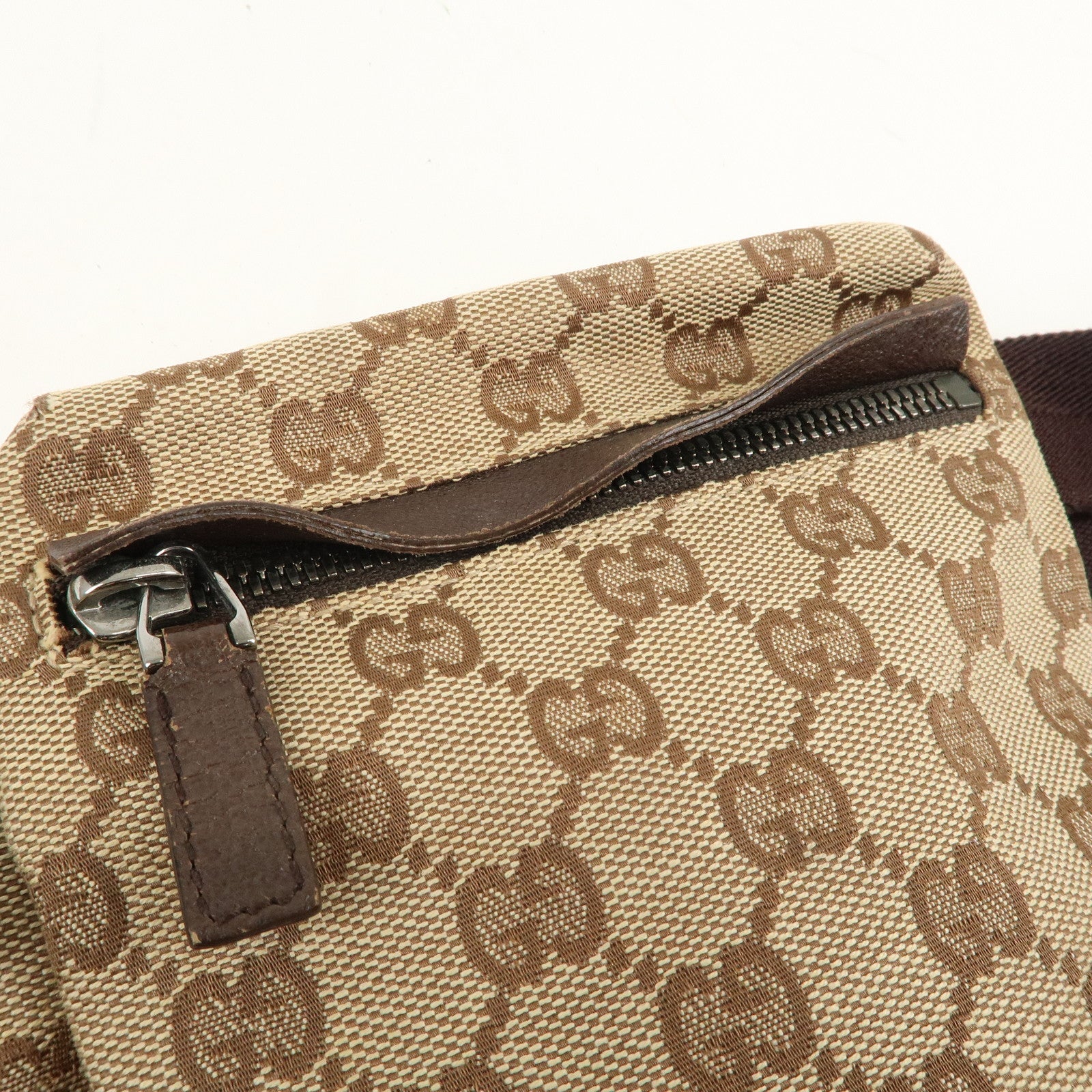 GUCCI GG Canvas Leather Waist Bag Crossbody Bag Beige Brown 28566