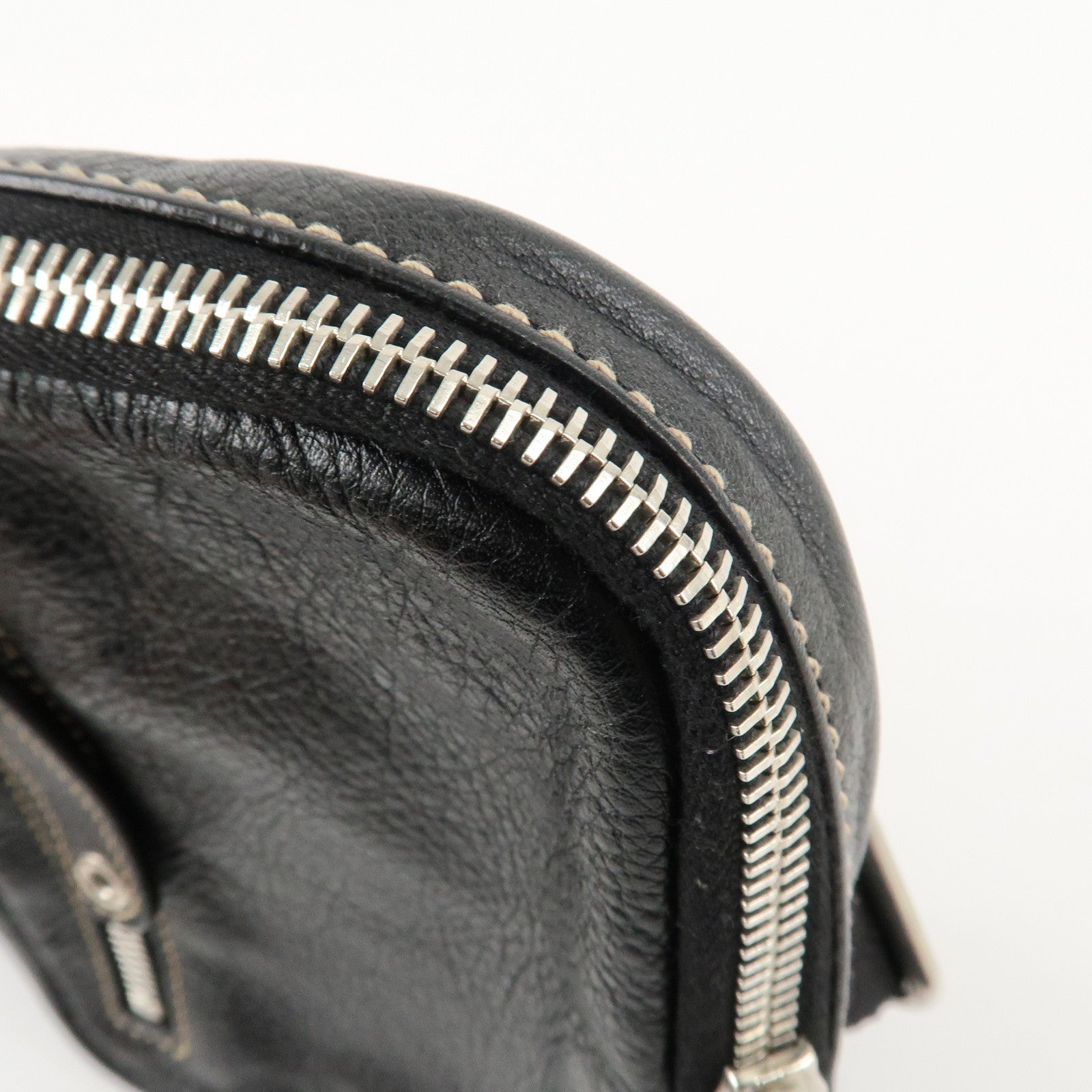 GUCCI Leather Nylon Waist Bag Cross Body Bag Black 201846 Used