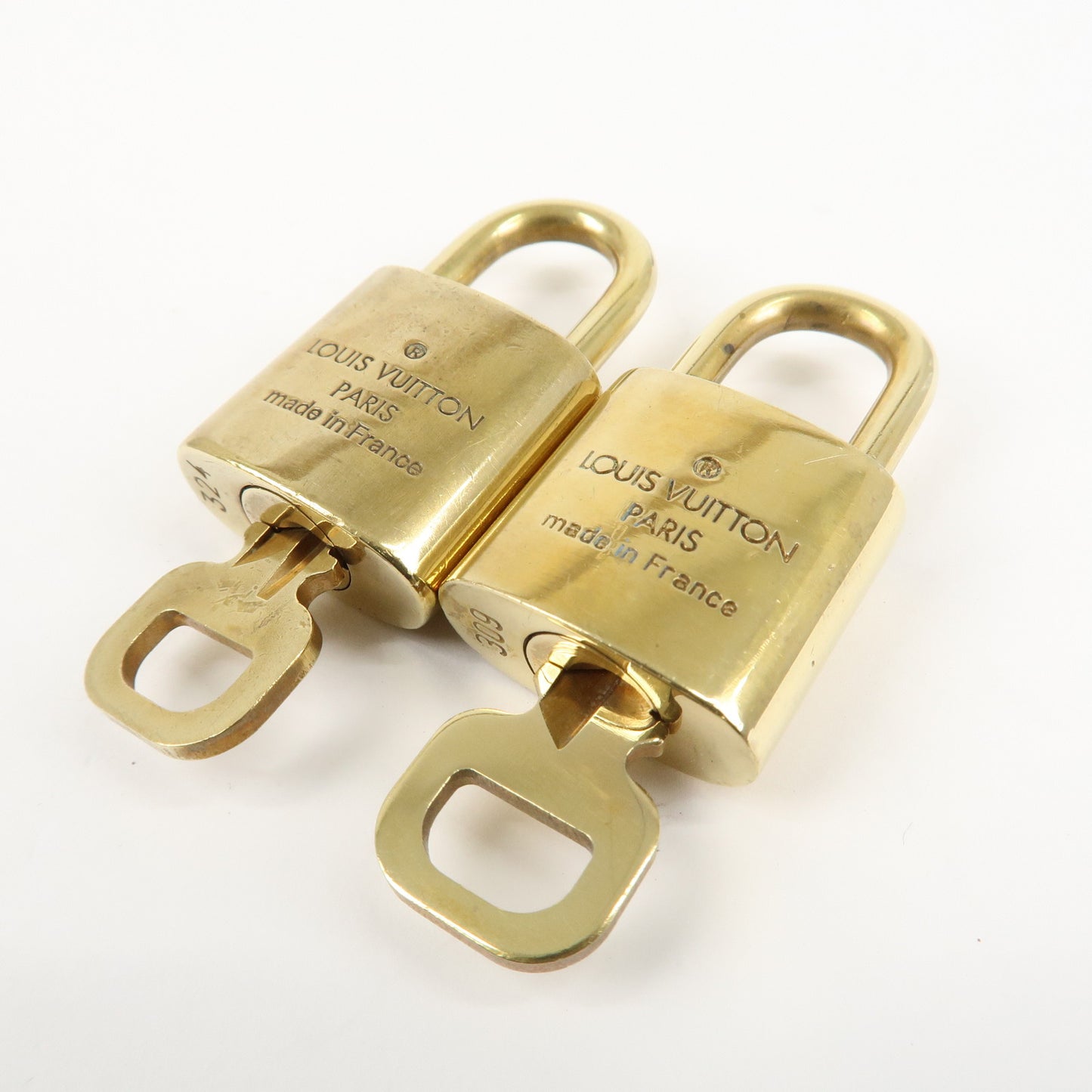 Louis Vuitton Set of 10 Lock & Key Cadena Key Lock Metal Gold